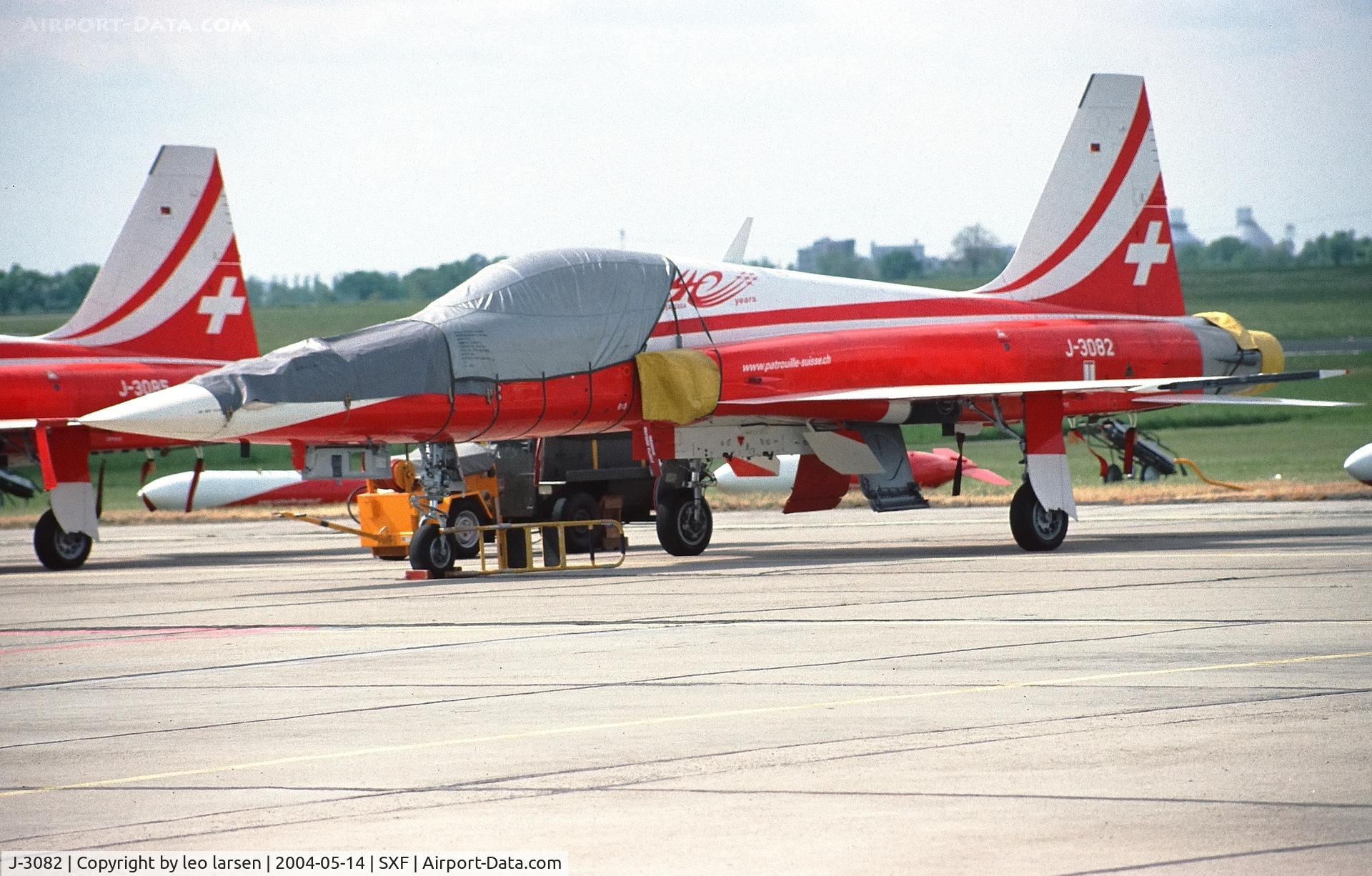 J-3082, Northrop F-5E Tiger II C/N L1082, Berlin ILA 14.5.2004