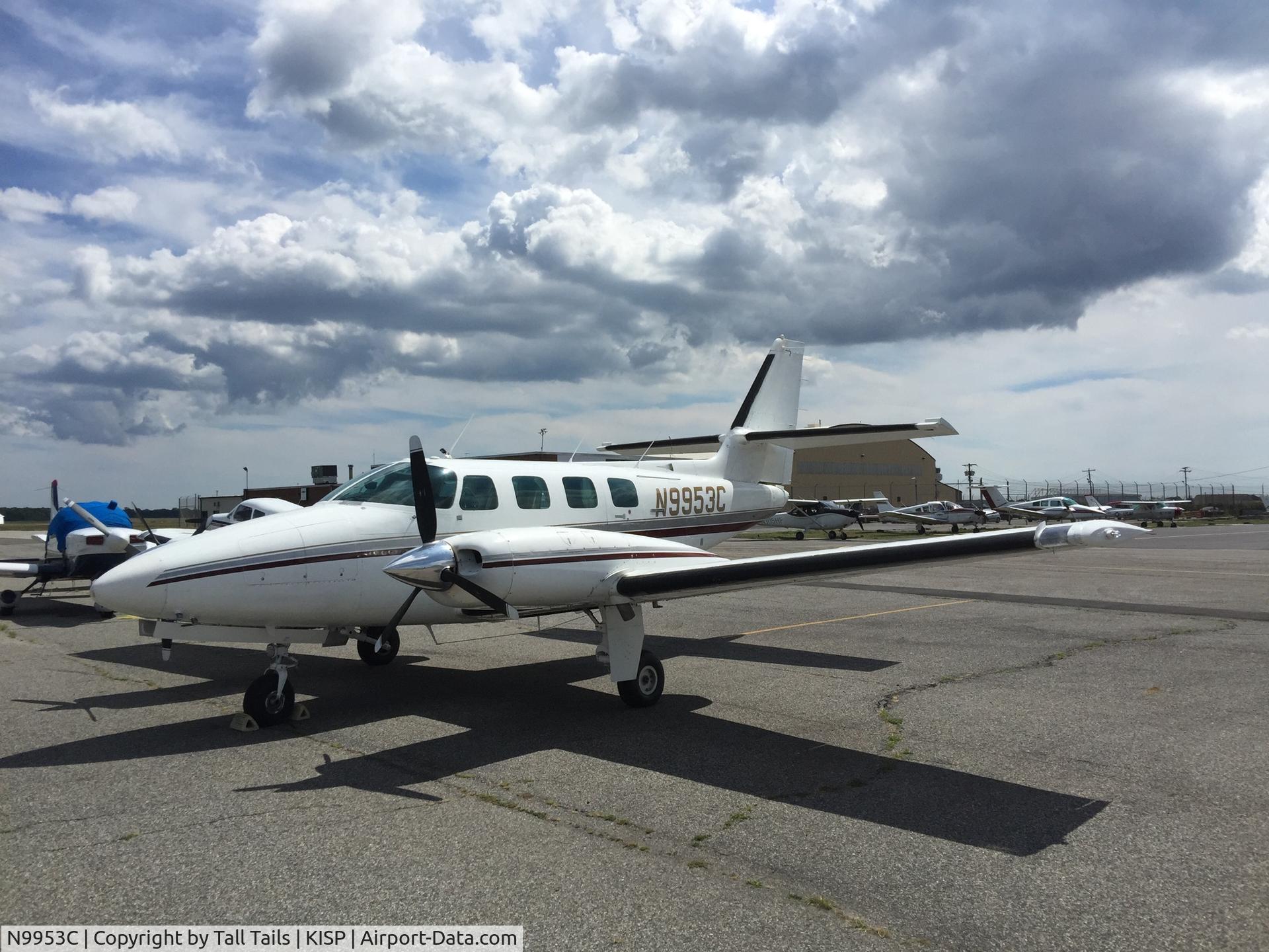 N9953C, 1983 Cessna T303 Crusader C/N T30300241, Parhed at KISP