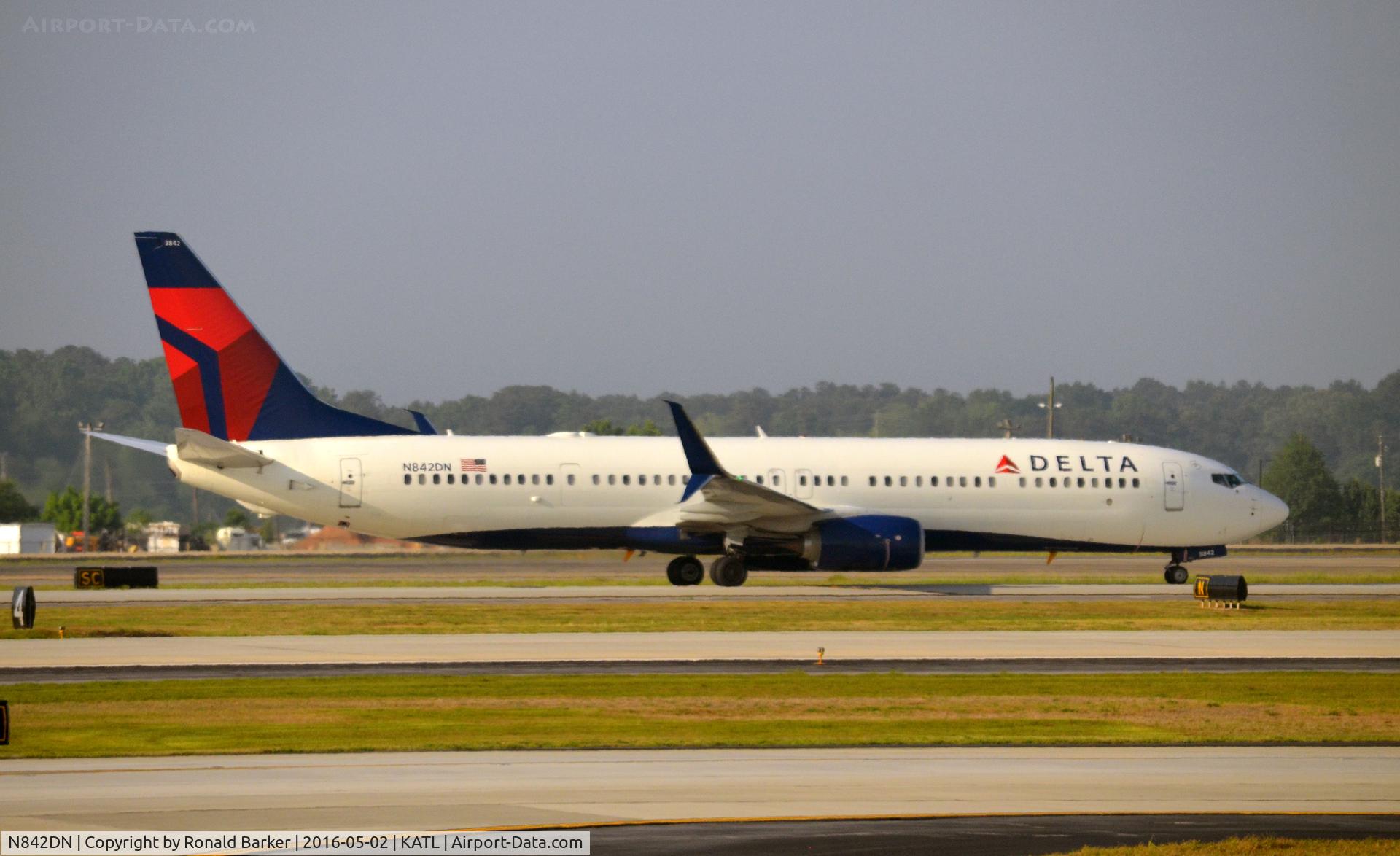 N842DN, 2015 Boeing 737-932/ER C/N 31953, Takeoff Atlanta