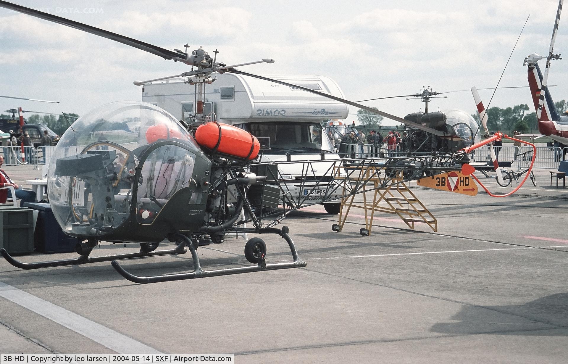 3B-HD, Bell OH-13H Sioux C/N 2482, Berlin ILA 14.5.2004