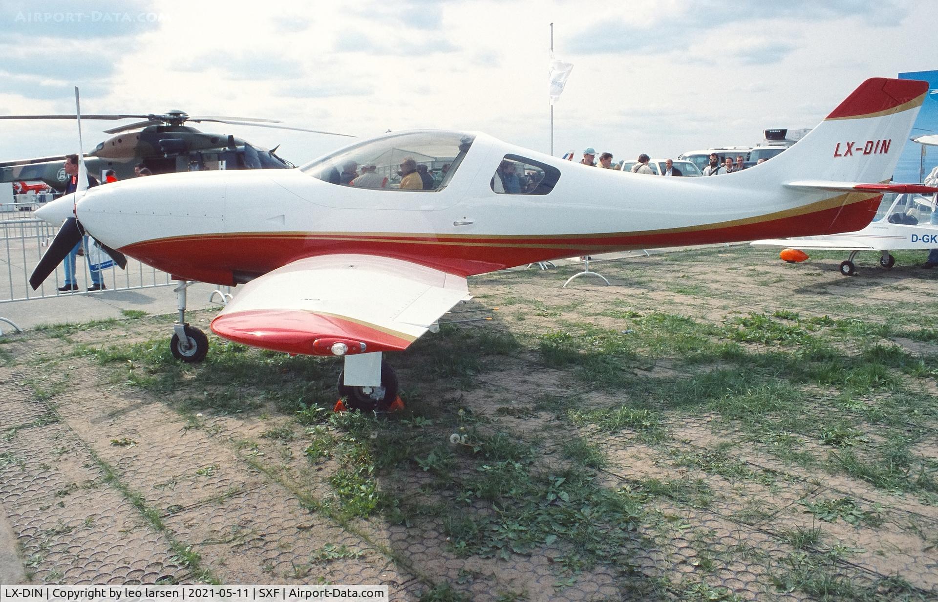 LX-DIN, 2003 Lancair Legacy 2000 C/N L2K-137, Berlin ILA 14.5.2004