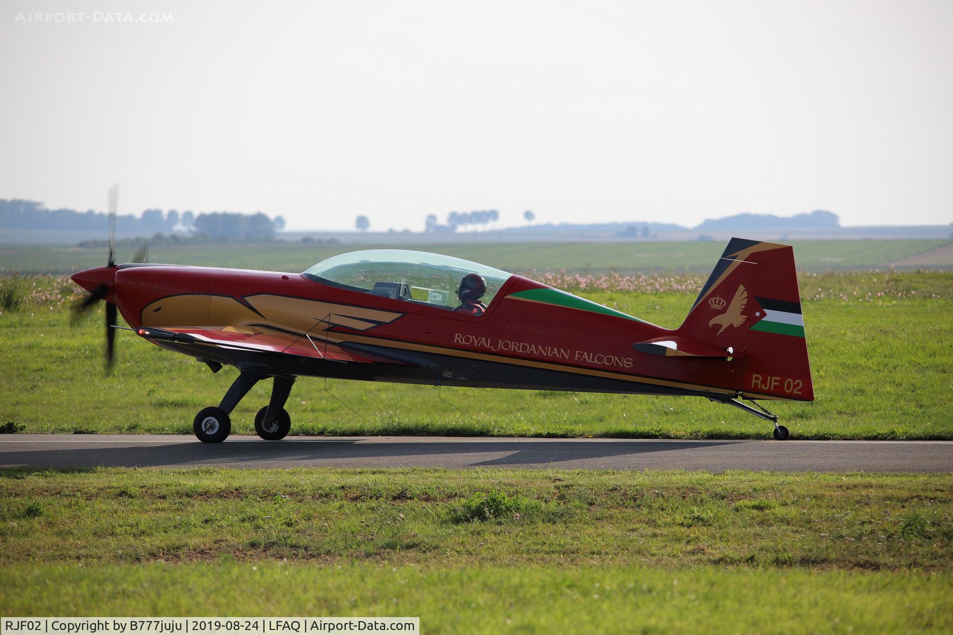 RJF02, 2018 Extra EA-300LC C/N LC070, at Albert Airshow
