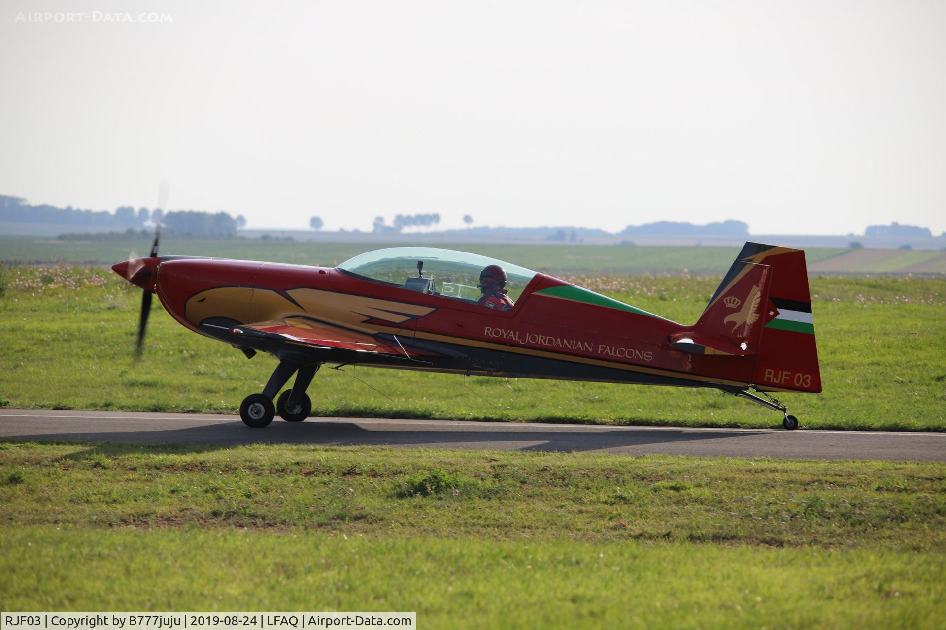 RJF03, 2018 Extra EA-330LX C/N LC071, at Albert Airshow