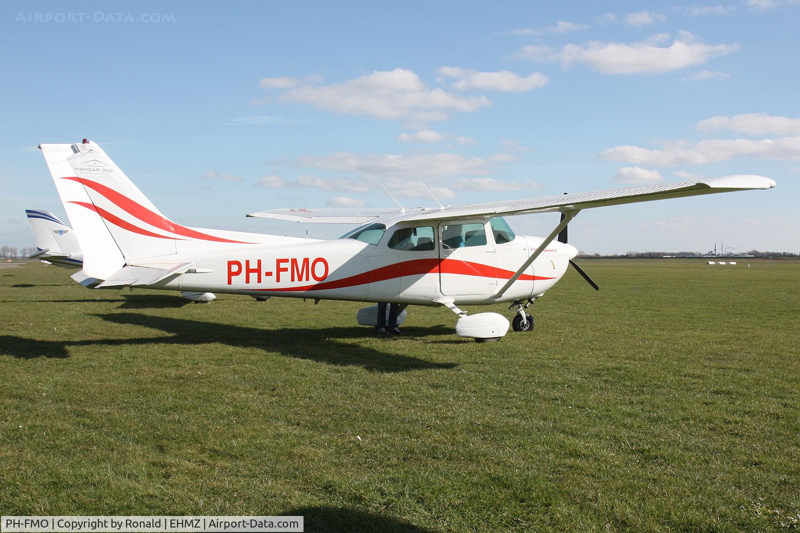 PH-FMO, Reims F72N Skyhawk II C/N F17201955, at ehmz