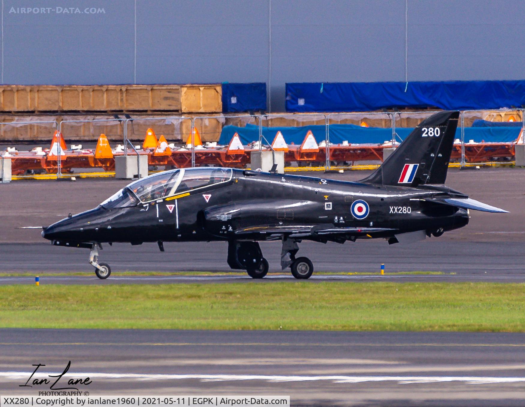 XX280, 1979 Hawker Siddeley Hawk T.1A C/N 105/312105, 736RNAS