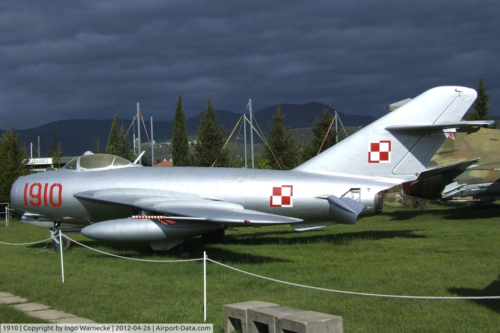 1910, PZL-Mielec Lim-5 (MiG-17F) C/N 1C1910, PZL-Mielec Lim-5 (MiG-17F) FRESCO-C at the Musée Européen de l'Aviation de Chasse, Montelimar Ancone airfield