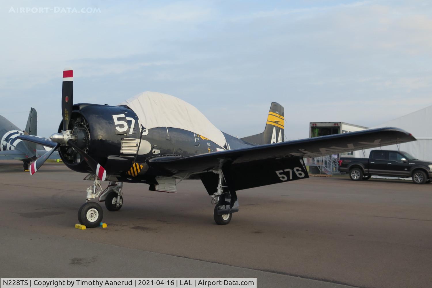 N228TS, 1954 North American T-28D Trojan C/N 200-422, 1954 North American T-28D Trojan, c/n: 200-422, Sun n Fun 2021