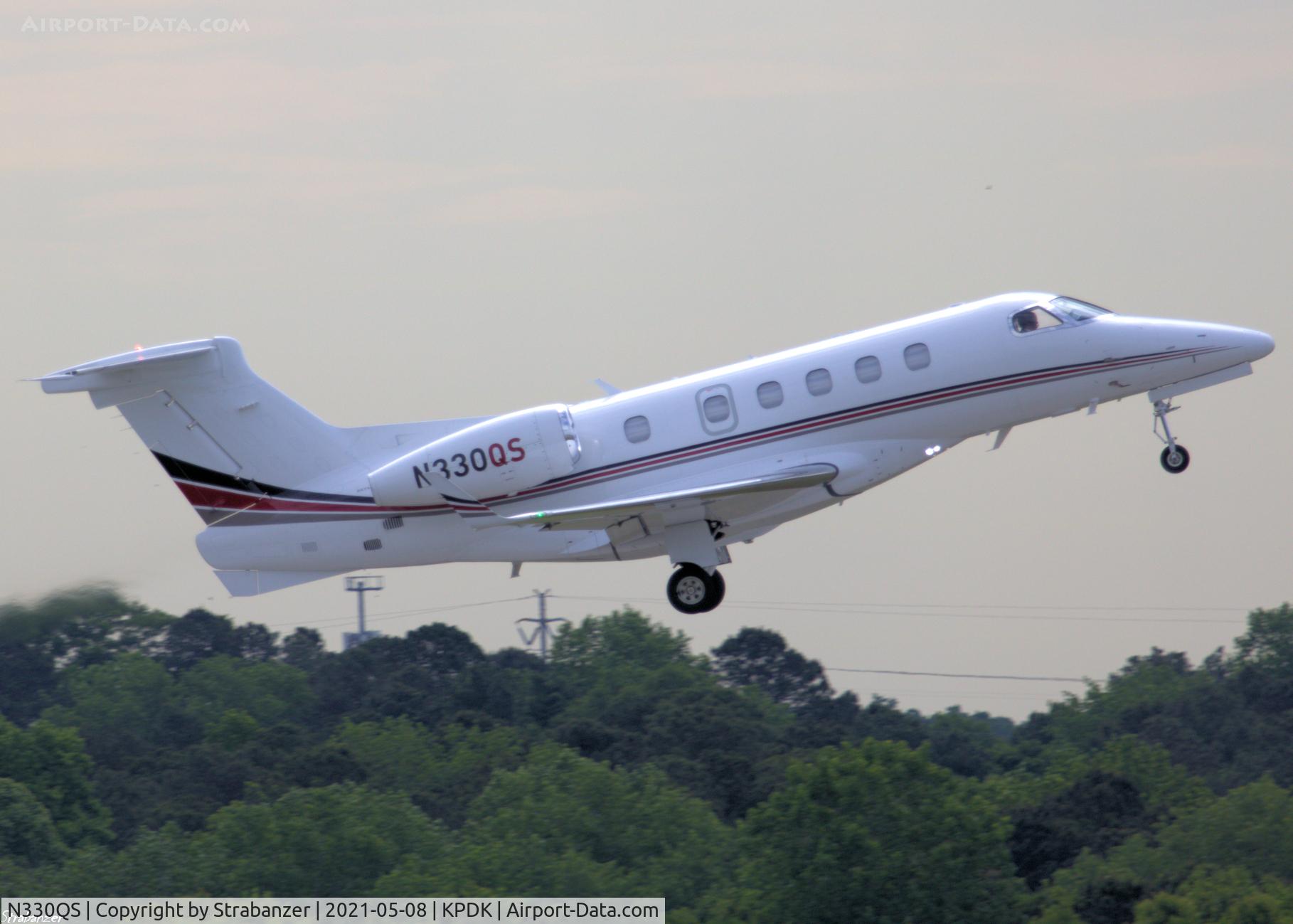 N330QS, 2013 Embraer 505 Phenom 300 C/N 50500180, Taking off from KPDK for a flight to Columbia, Metro KCAE