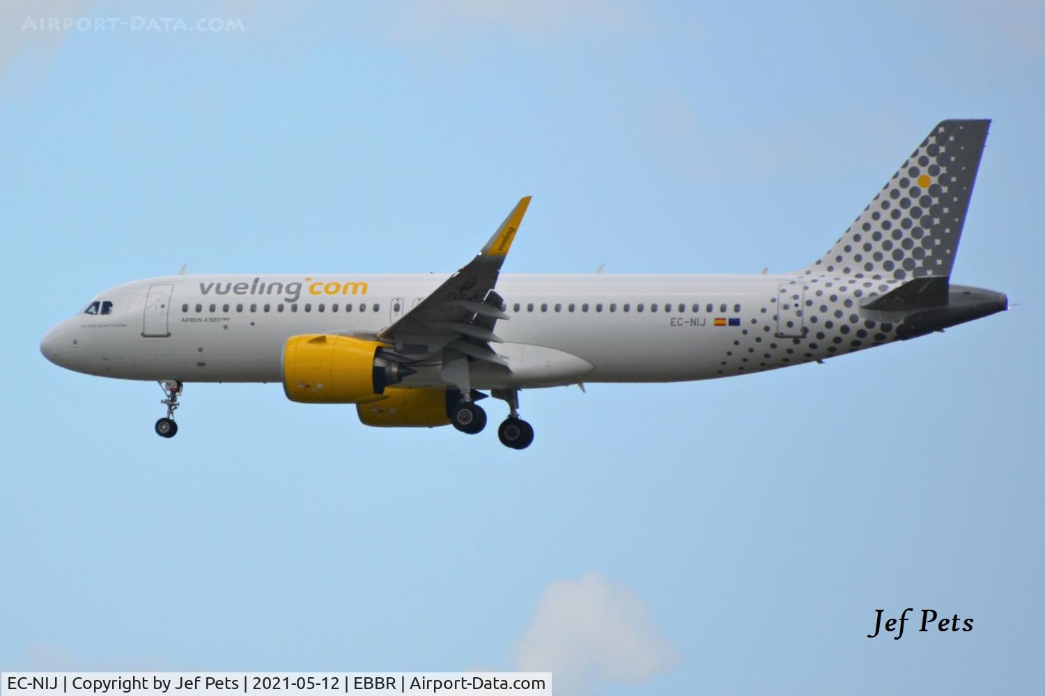 EC-NIJ, 2020 Airbus A320-271N C/N 9577, Final at Brussels Airport.