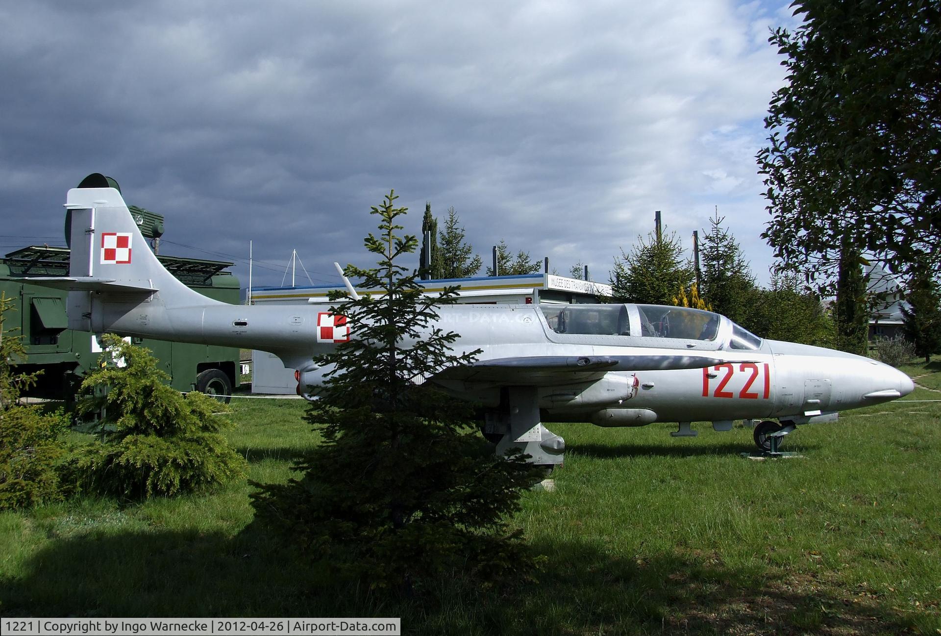 1221, PZL-Mielec TS-11 Iskra bis DF C/N 3H-1121, PZL TS-11 Iskra bis DF at the Musée Européen de l'Aviation de Chasse, Montelimar Ancone airfield
