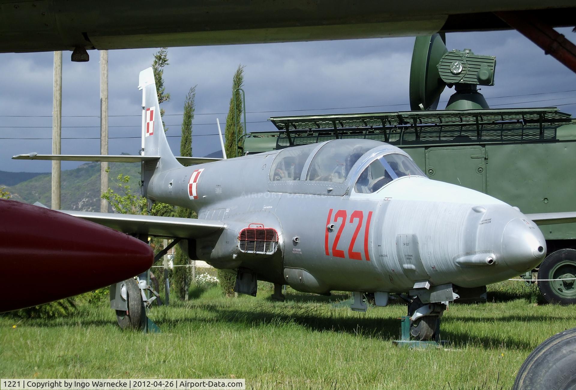 1221, PZL-Mielec TS-11 Iskra bis DF C/N 3H-1121, PZL TS-11 Iskra bis DF at the Musée Européen de l'Aviation de Chasse, Montelimar Ancone airfield