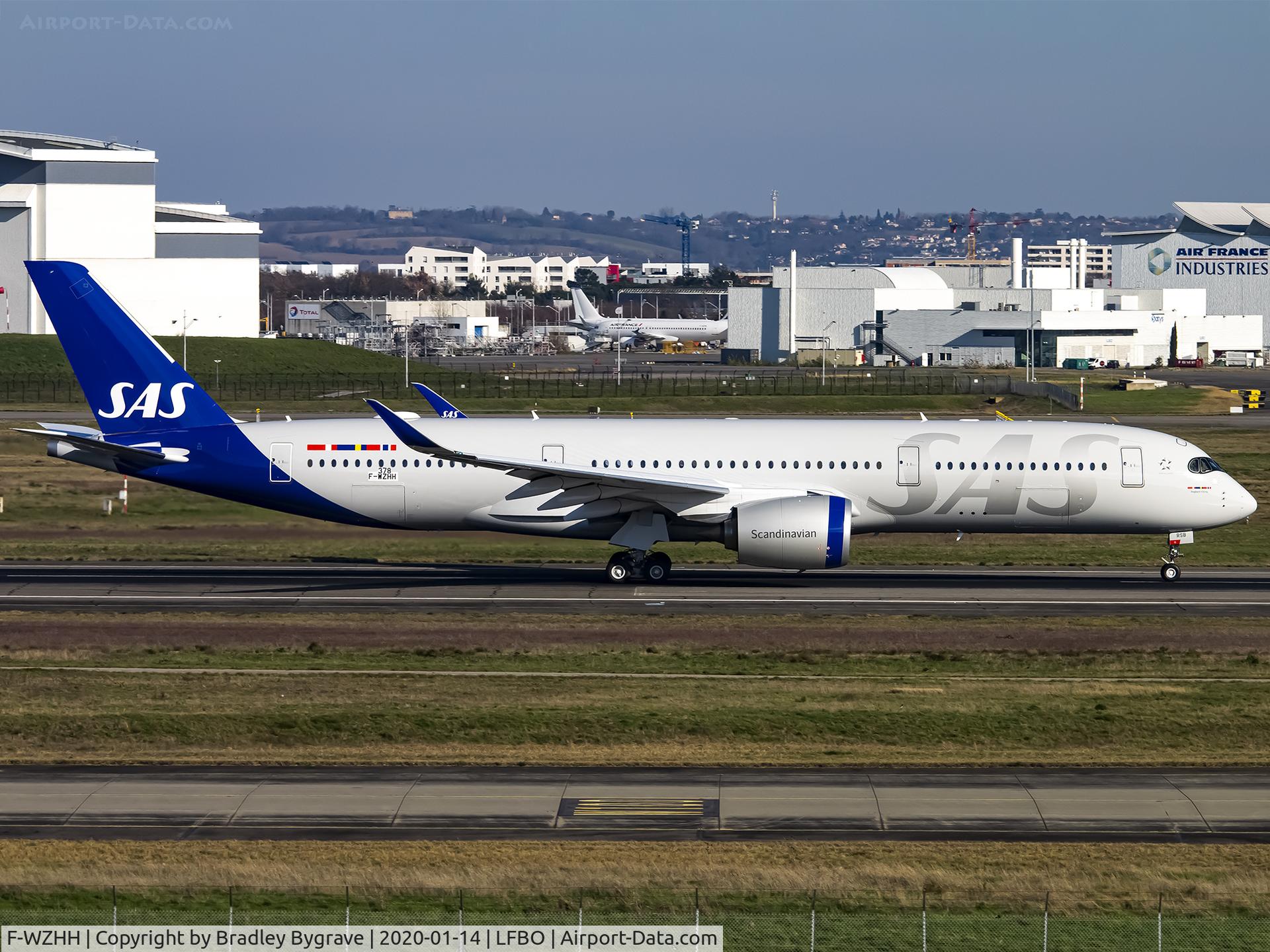 F-WZHH, 2020 Airbus A350-941 C/N 0378, Take Off