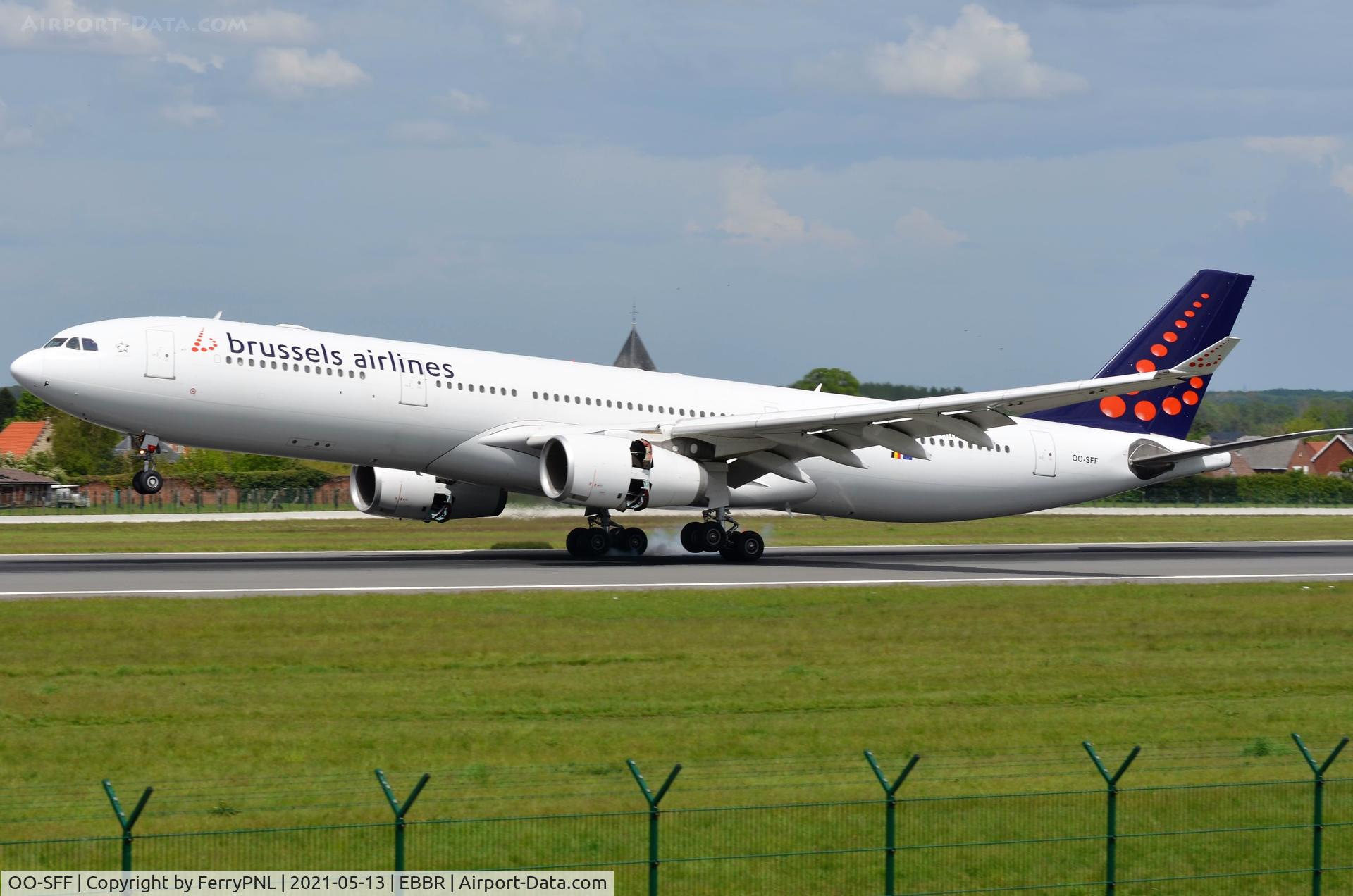 OO-SFF, 2010 Airbus A330-343X C/N 1132, Brussels A333 touching-down on 25L