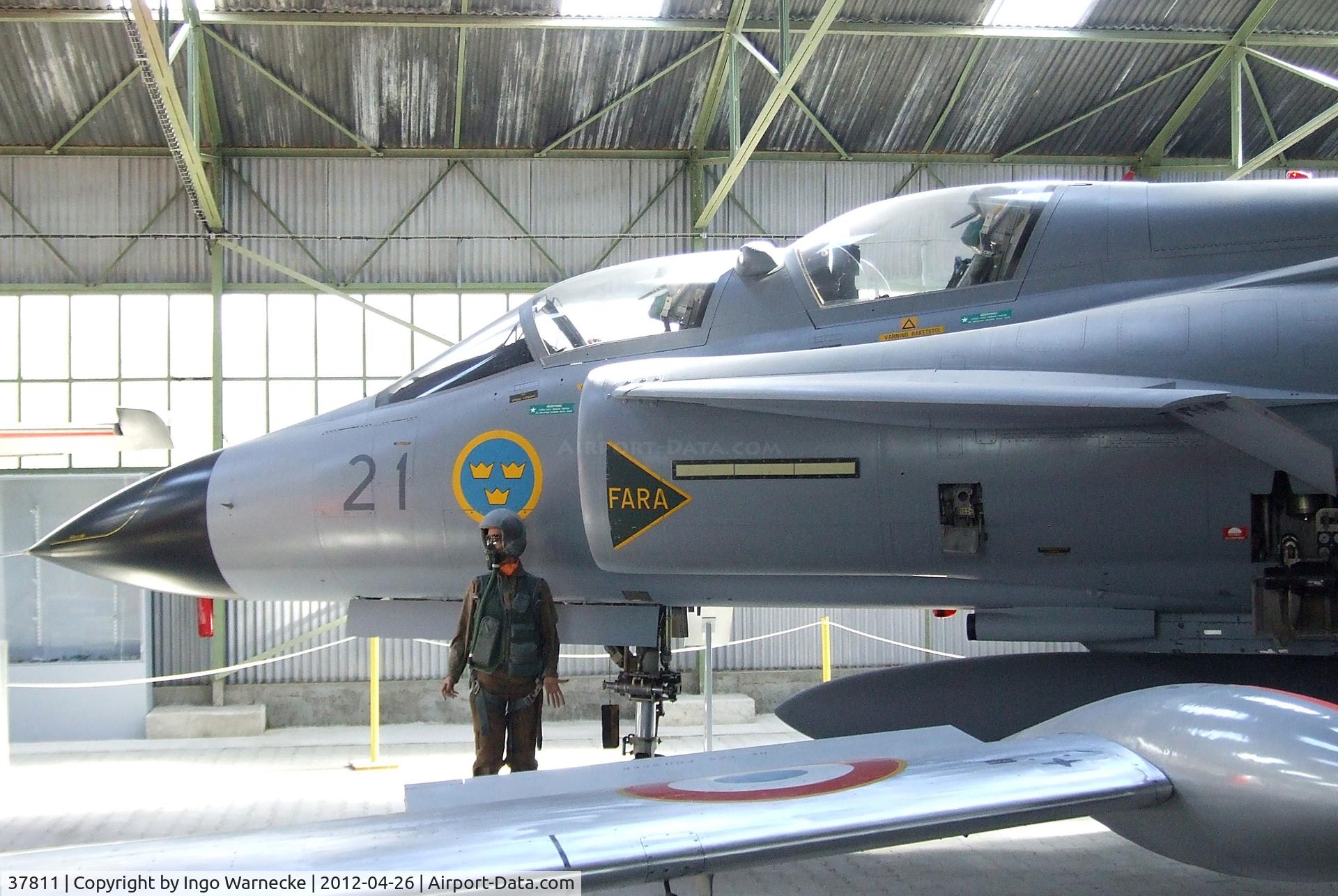 37811, Saab Sk37E Viggen C/N 37811, SAAB Sk37E Viggen at the Musée Européen de l'Aviation de Chasse, Montelimar Ancone airfield
