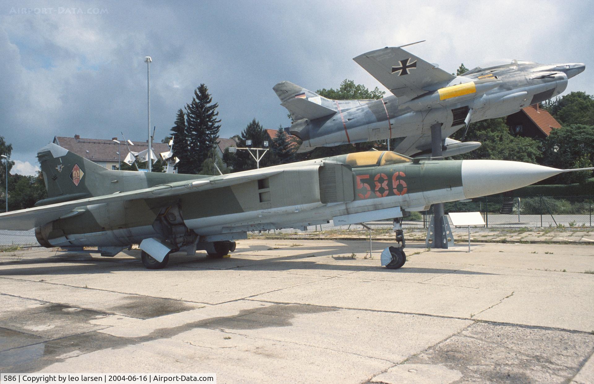 586, 1978 Mikoyan-Gurevich MiG-23MF C/N 0390213096/10812, Wernigerode Nuseum 16.6.2004