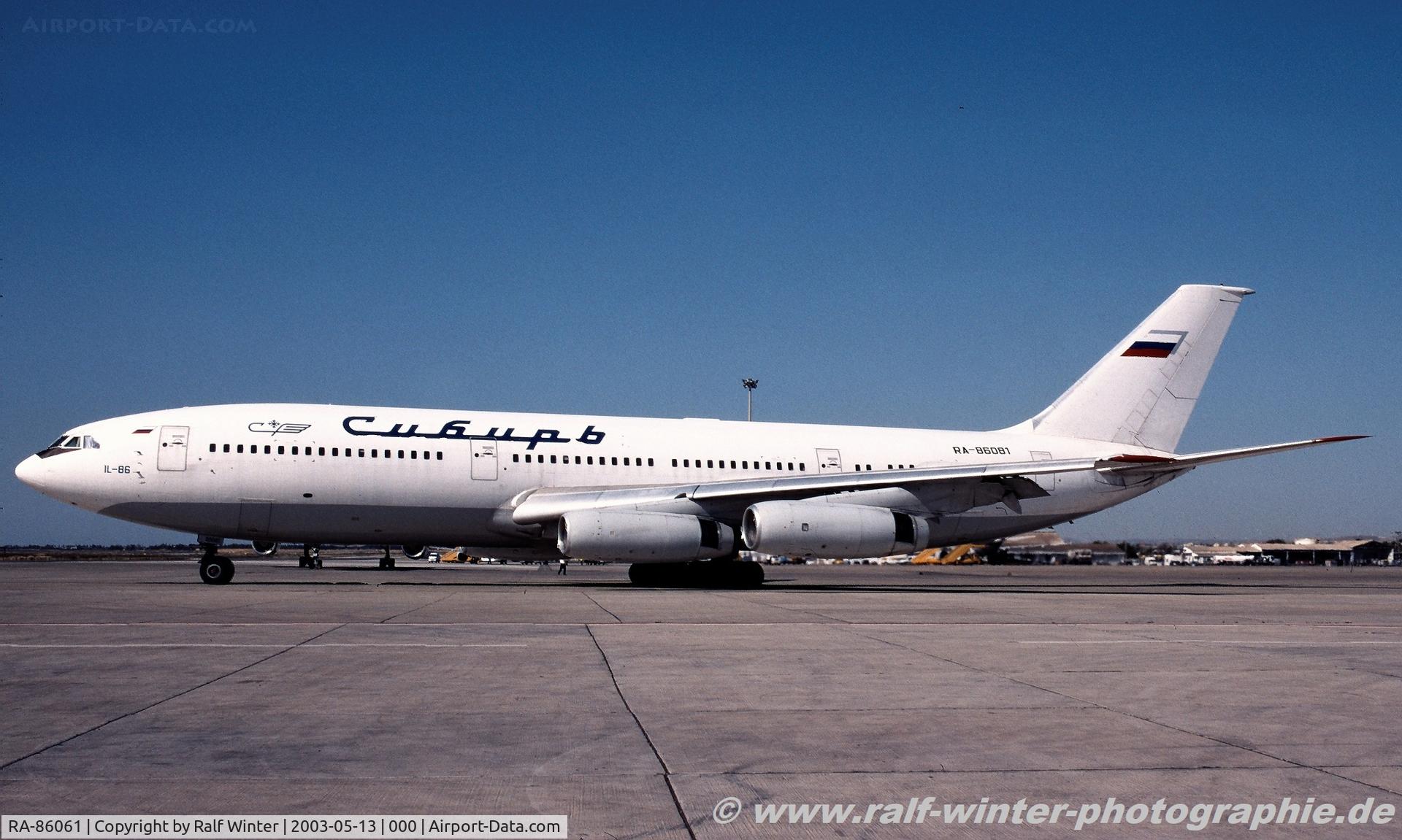 RA-86061, 1984 Ilyushin Il-86 C/N 51483203028, Ilyushin IL-86 - Sibiria Airlines - 51483206052 - RA-86061 - 05.2003