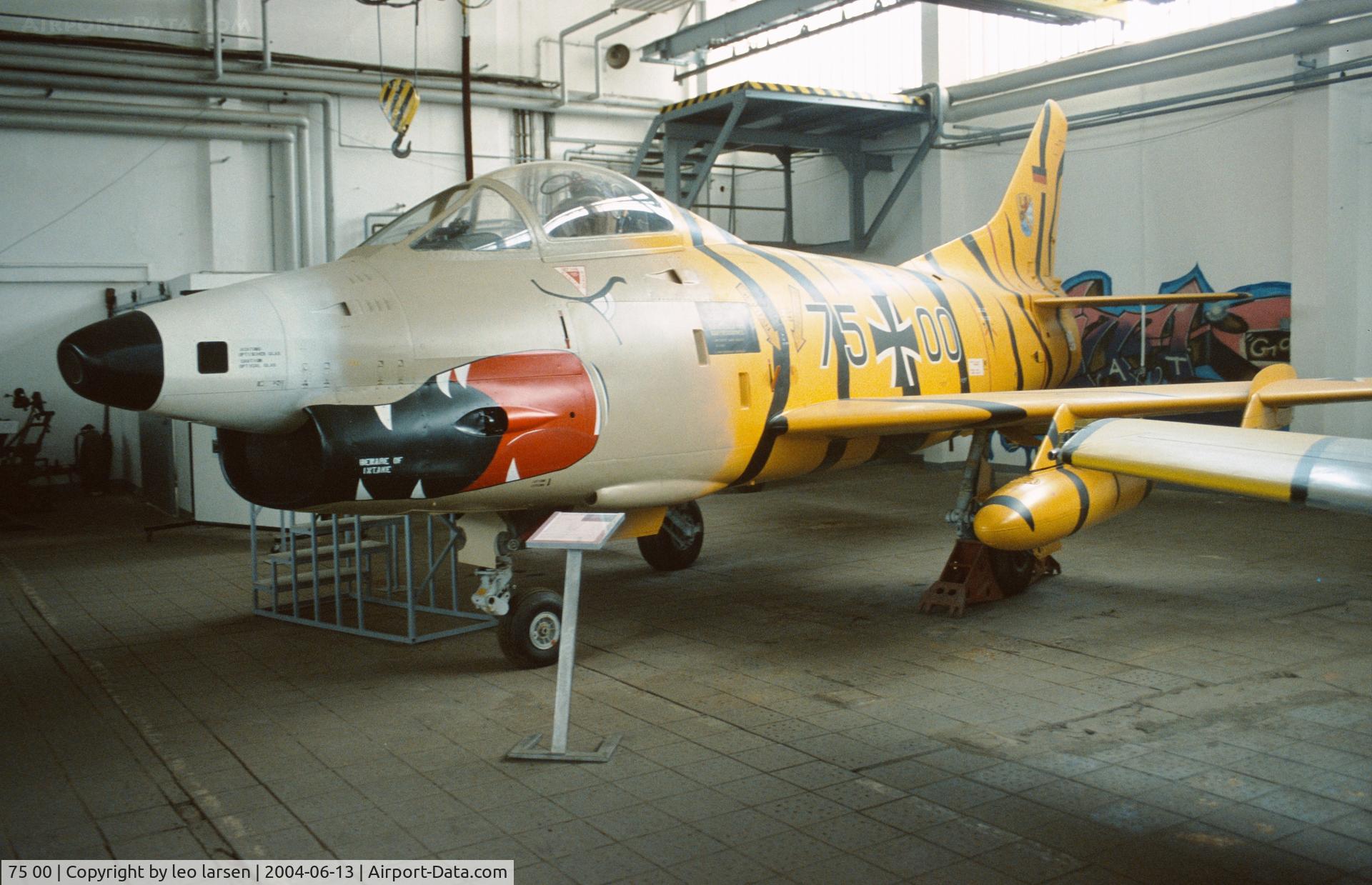 75 00, Fiat G-91R/4 C/N 122, Wernigerode Museum 13.6.2004
