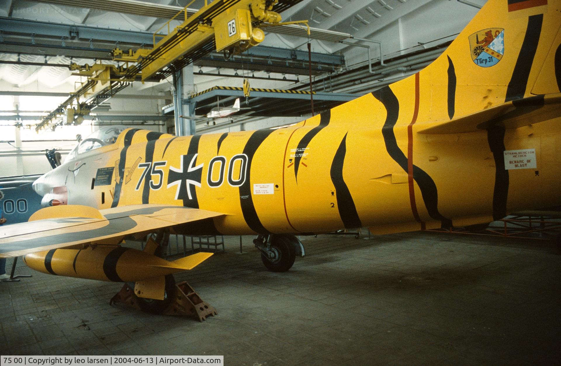 75 00, Fiat G-91R/4 C/N 122, Wernigerode Museum 13.6.2004