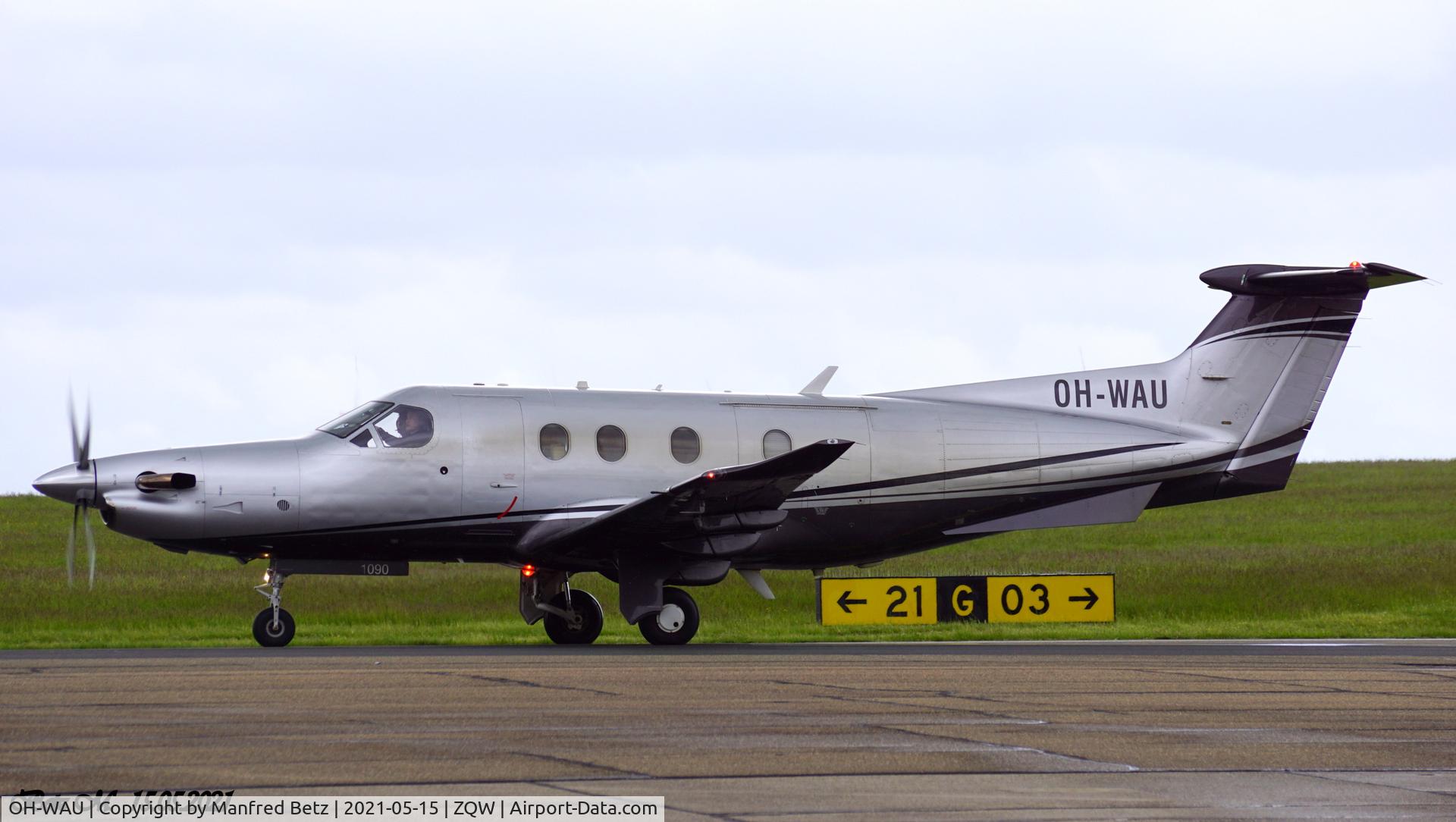 OH-WAU, 2009 Pilatus PC-12/47E C/N 1090, Besucher