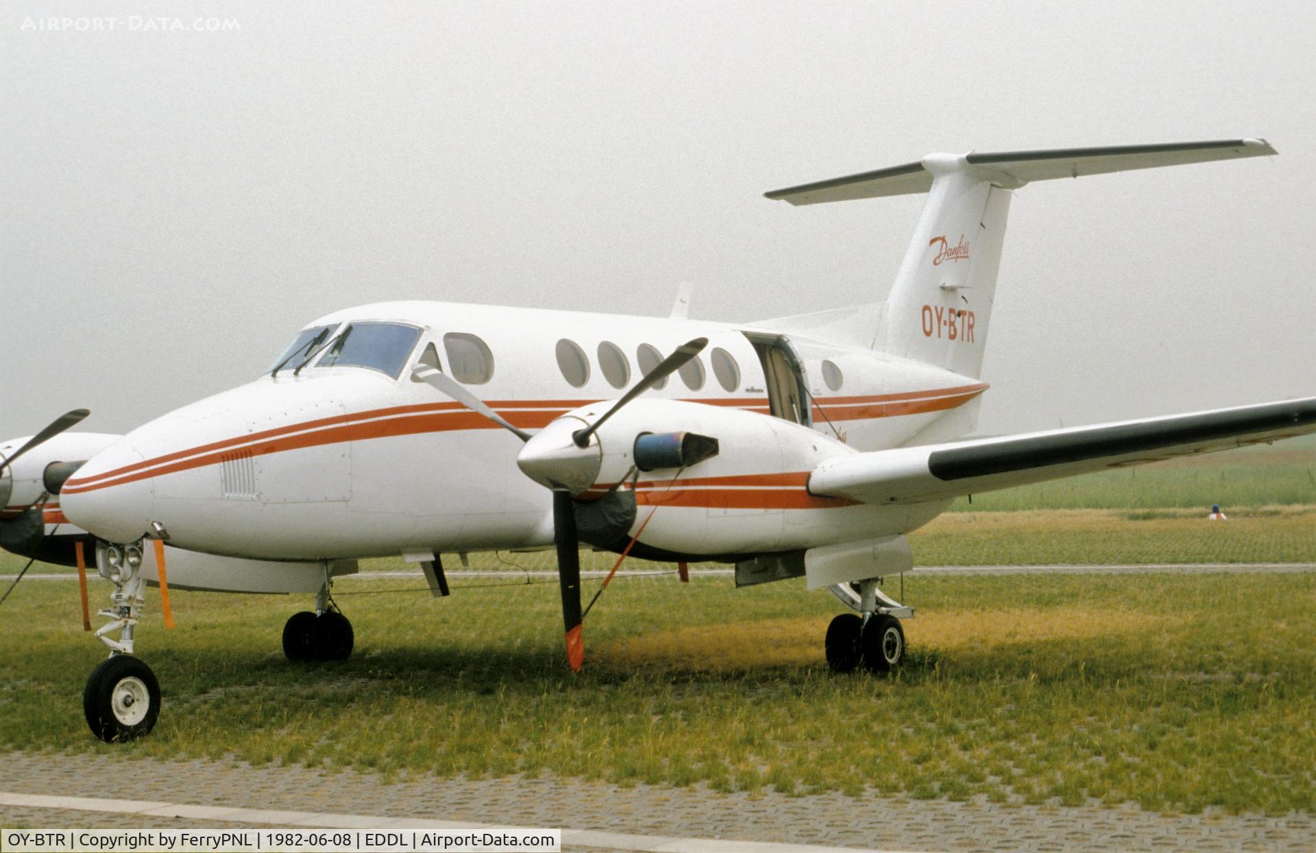 OY-BTR, 1977 Beech King Air 200 C/N BB-211, Danfoss Be200 parked at GA DUS