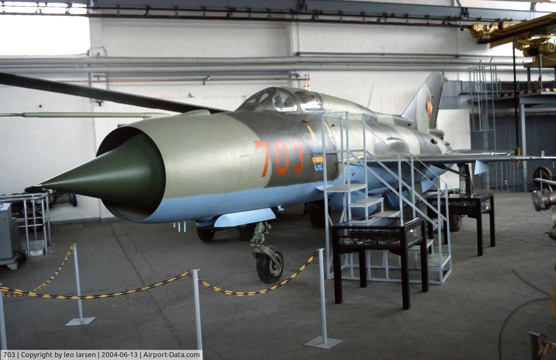 703, 1966 Mikoyan-Gurevich MiG-21PFM C/N 944006, Wernigerode Museum 13.6.2004