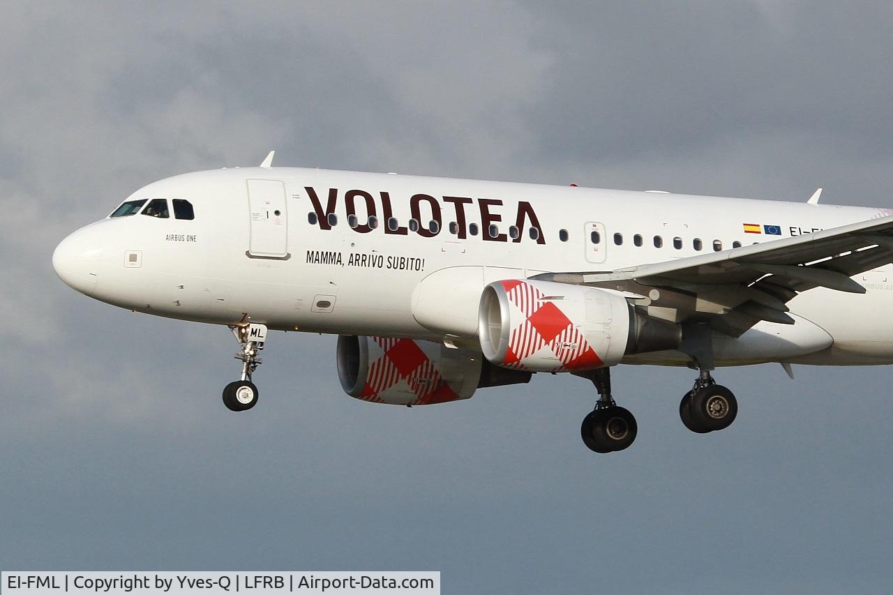 EI-FML, 2004 Airbus A319-111 C/N 2240, Airbus A319-111, On final rwy 25L, Brest-Bretagne airport (LFRB-BES)