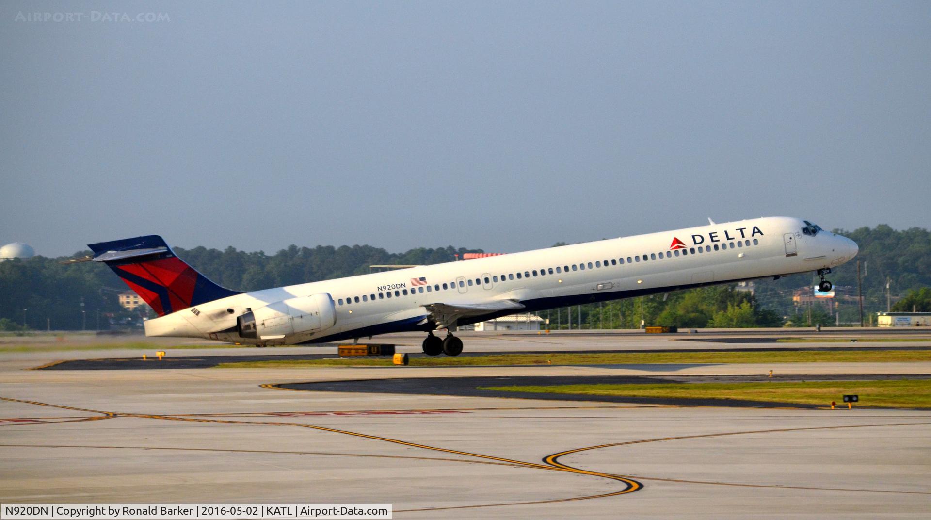 N920DN, 1997 McDonnell Douglas MD-90-30 C/N 53582, Takeoff Atlanta