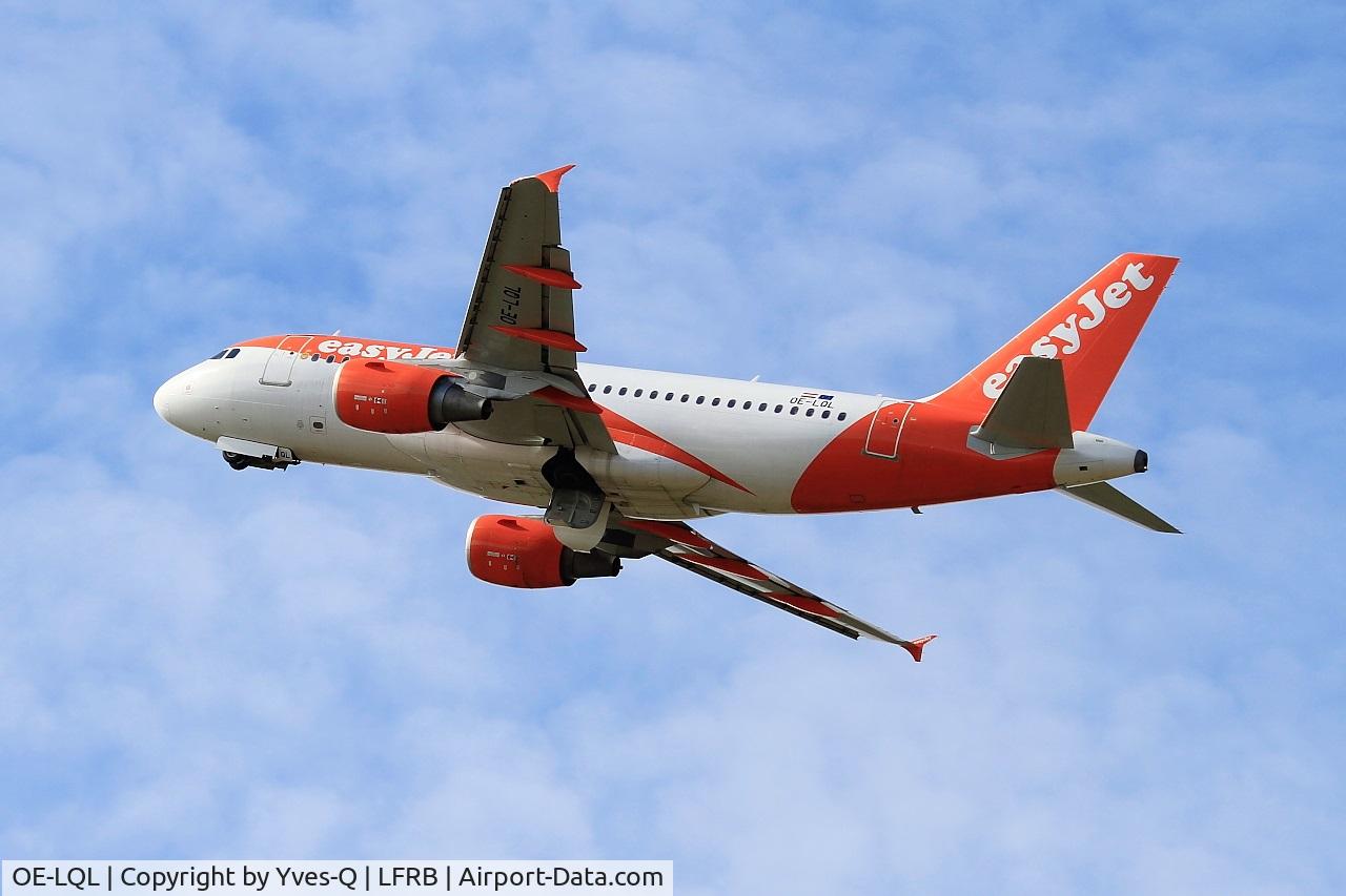 OE-LQL, 2009 Airbus A319-111 C/N 3774, Airbus A319-111, Take off rwy 25L, Brest-Bretagne Airport (LFRB-BES)