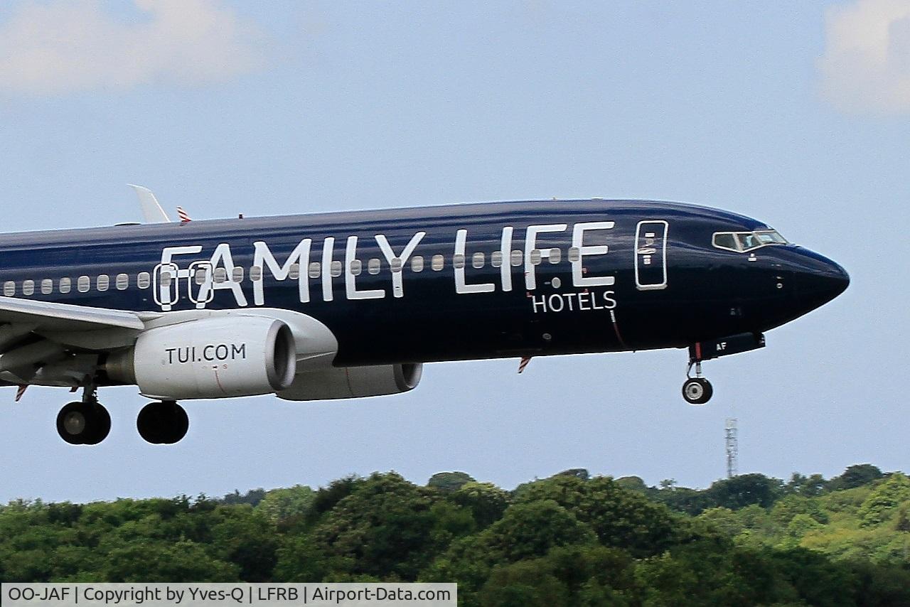 OO-JAF, 2007 Boeing 737-8K5 C/N 35133, Boeing 737-8K5, On final rwy 25L, Brest-Bretagne airport (LFRB-BES)