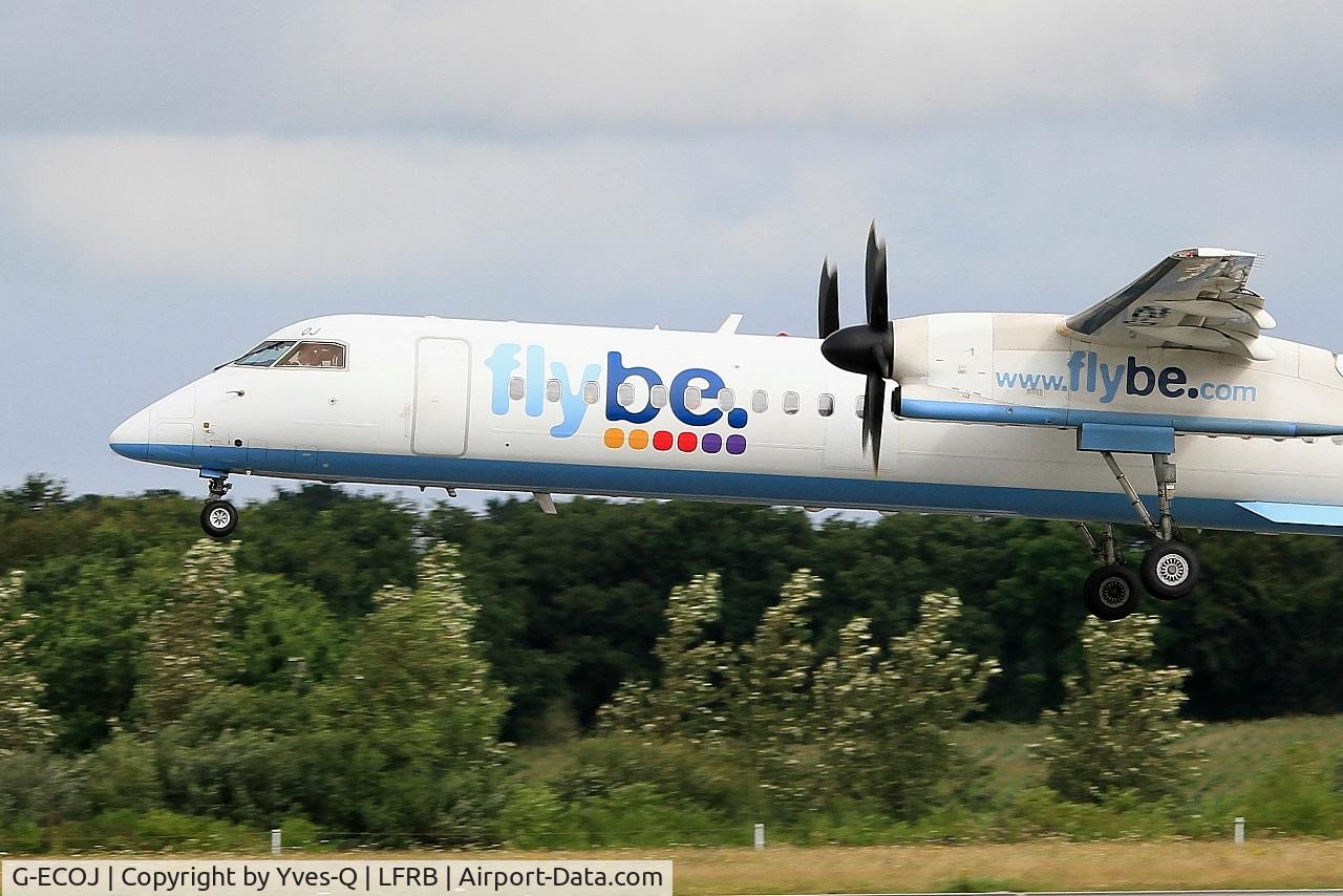 G-ECOJ, 2008 De Havilland Canada DHC-8-402Q Dash 8 C/N 4229, De Havilland Canada DHC-8-402Q Dash 8, Landing rwy 25L, Brest-Bretagne airport (LFRB-BES)