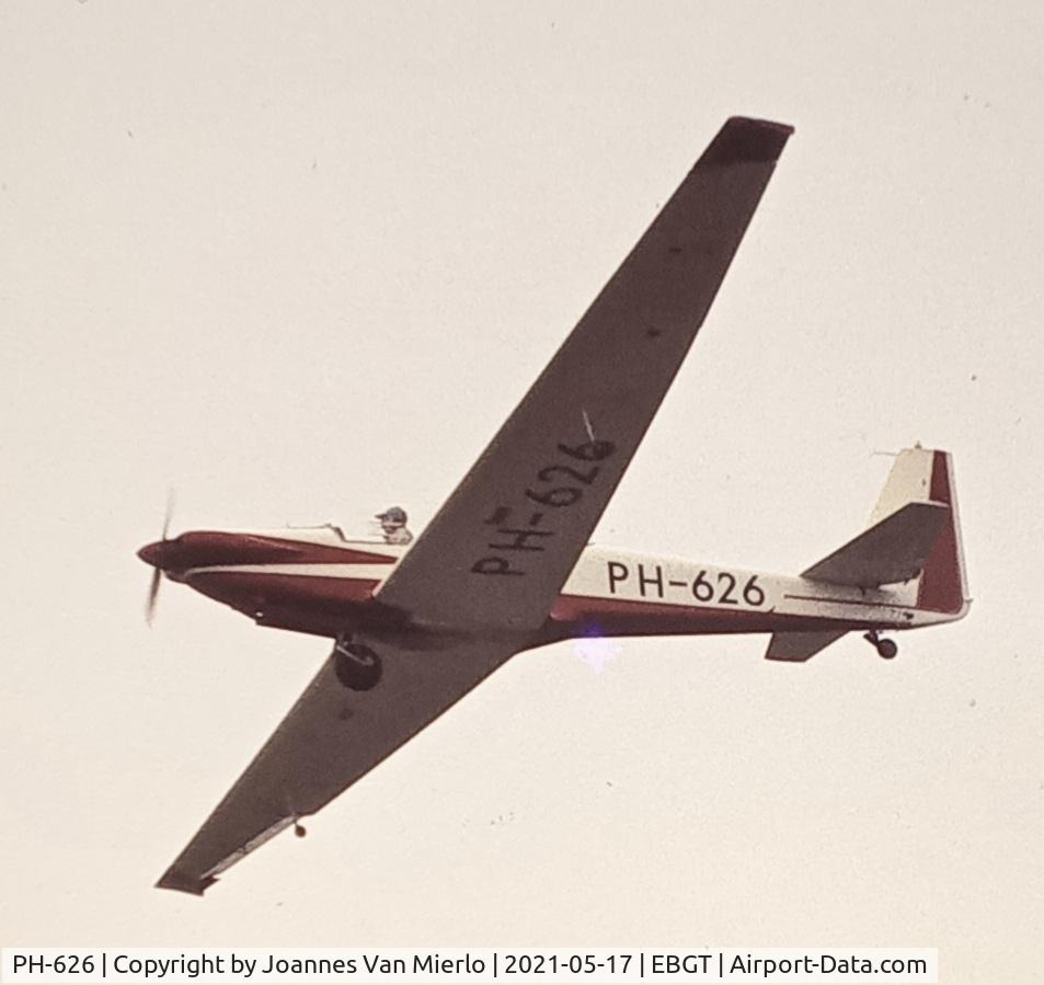 PH-626, Sportavia-Putzer RF-5B Sperber C/N 51072, Scan from slide