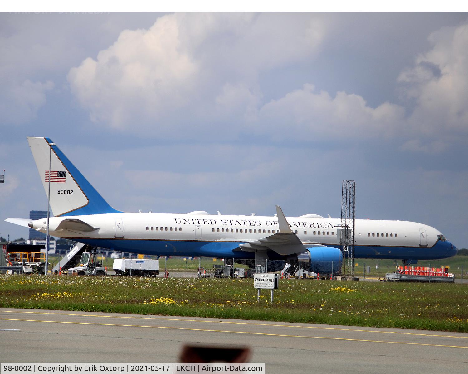 98-0002, 1998 Boeing C-32A (757-200) C/N 29026, 98-0002 in CPH