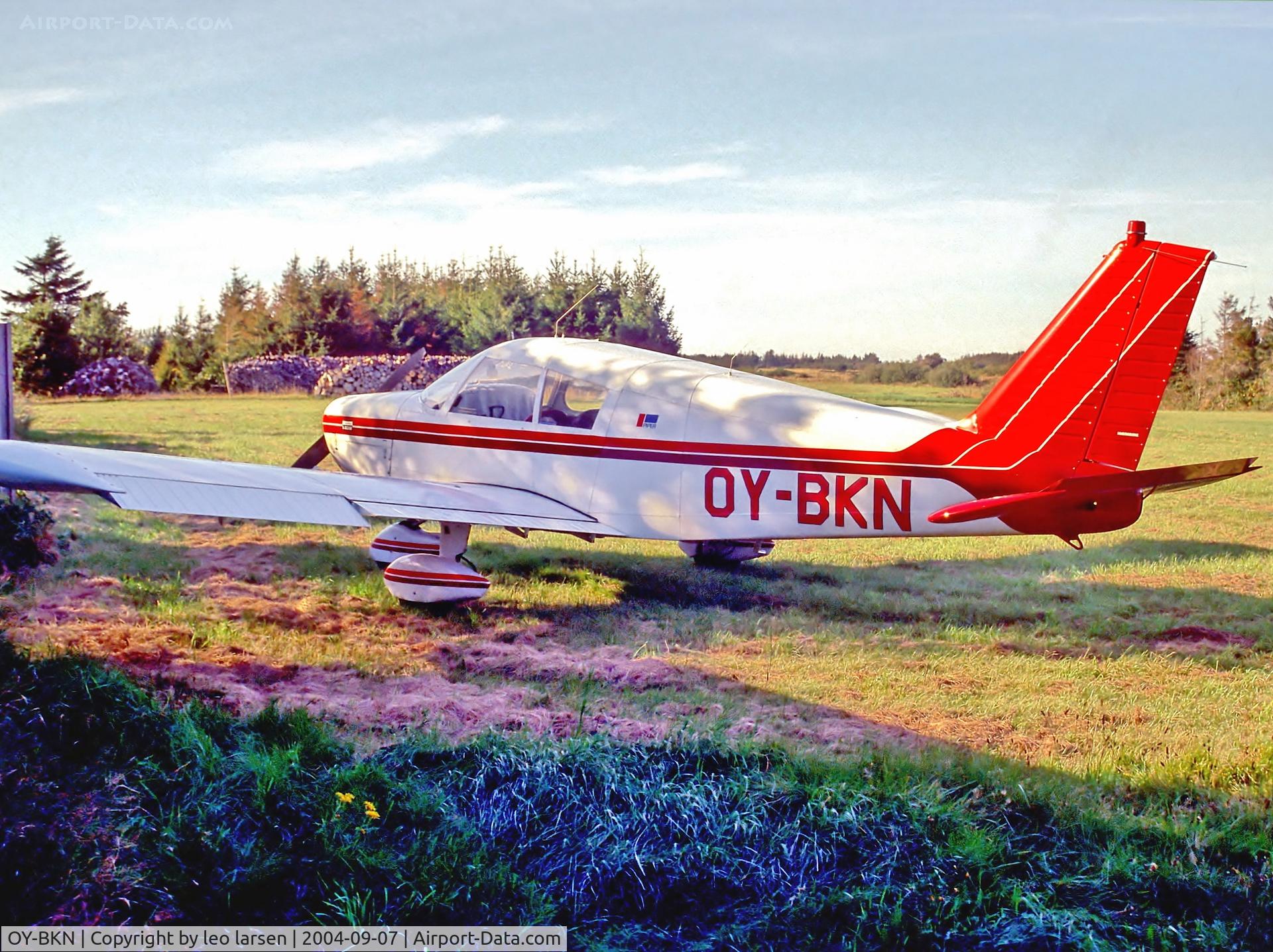 OY-BKN, 1969 Piper PA-28-140 Cherokee Cruiser C/N 28-25398, Brøns 7.9.2004