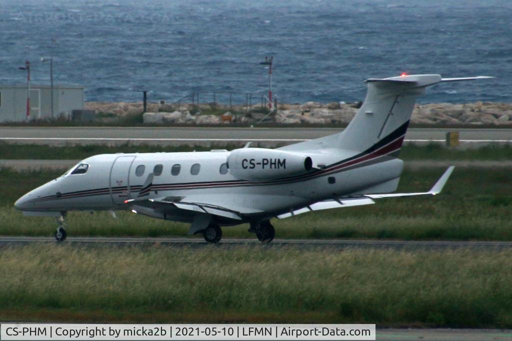 CS-PHM, 2018 Embraer EMB-505 Phenom 300 C/N 50500471, Landing