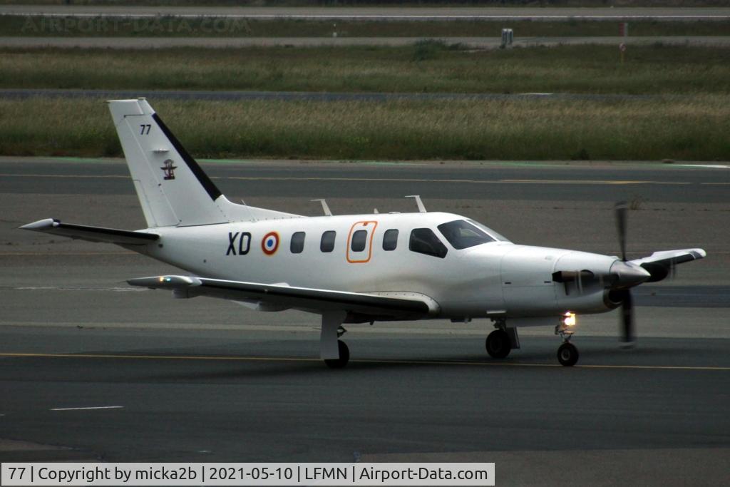 77, Socata TBM-700A C/N 77, Taxiing