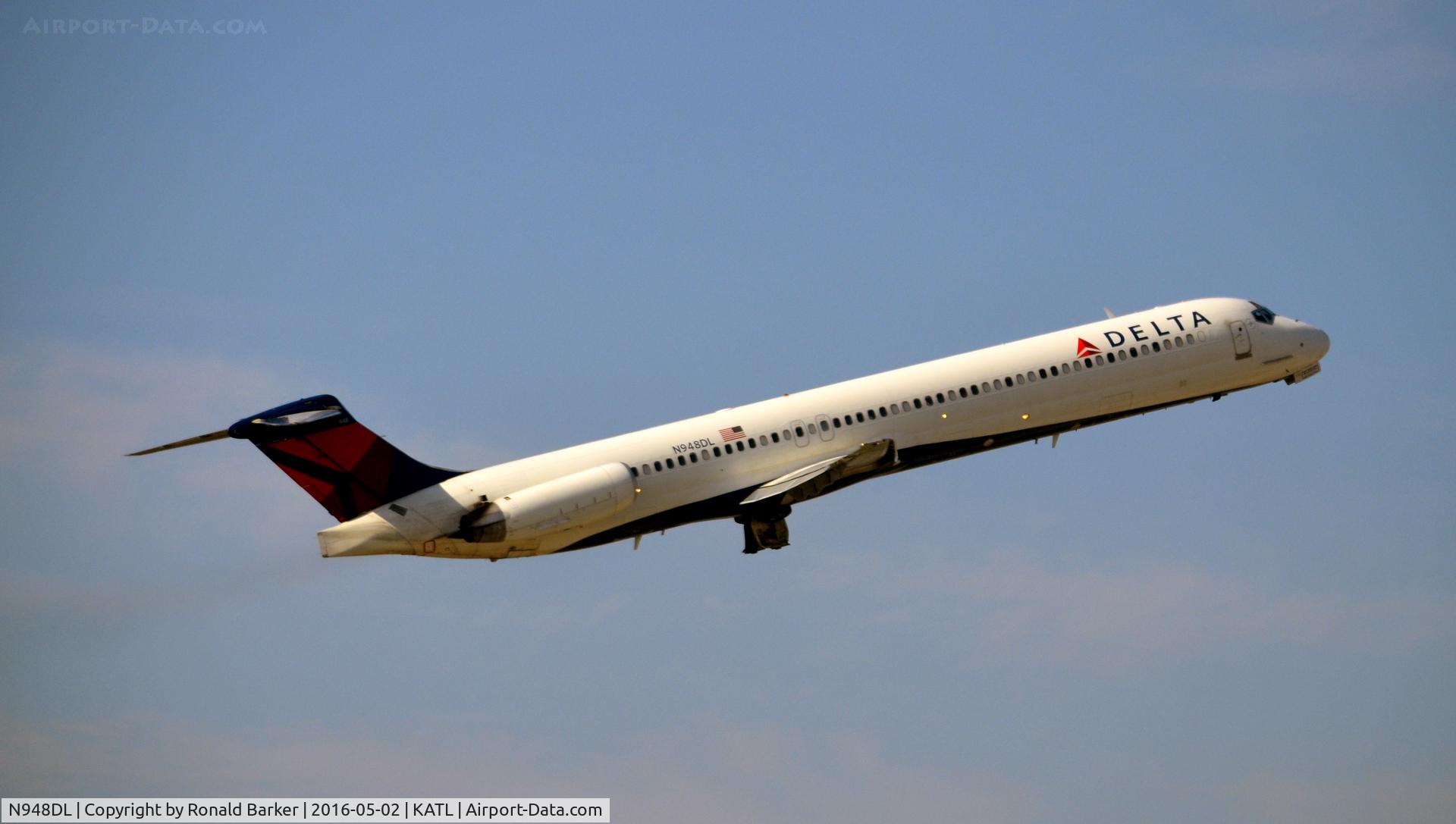 N948DL, 1989 McDonnell Douglas MD-88 C/N 49879, Takeoff Atlanta