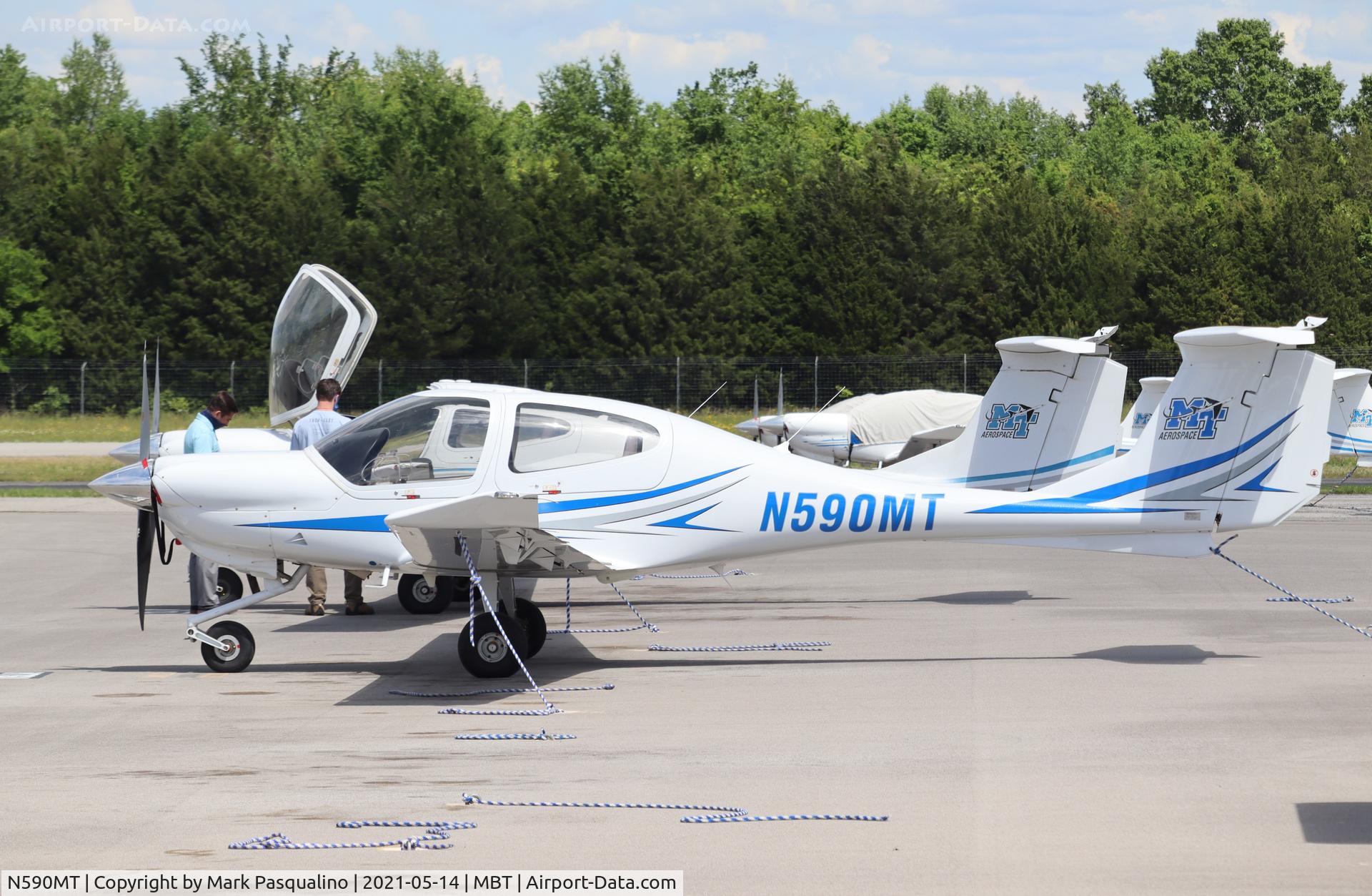 N590MT, Diamond DA-40 Diamond Star C/N 40.980, Diamond DA-40