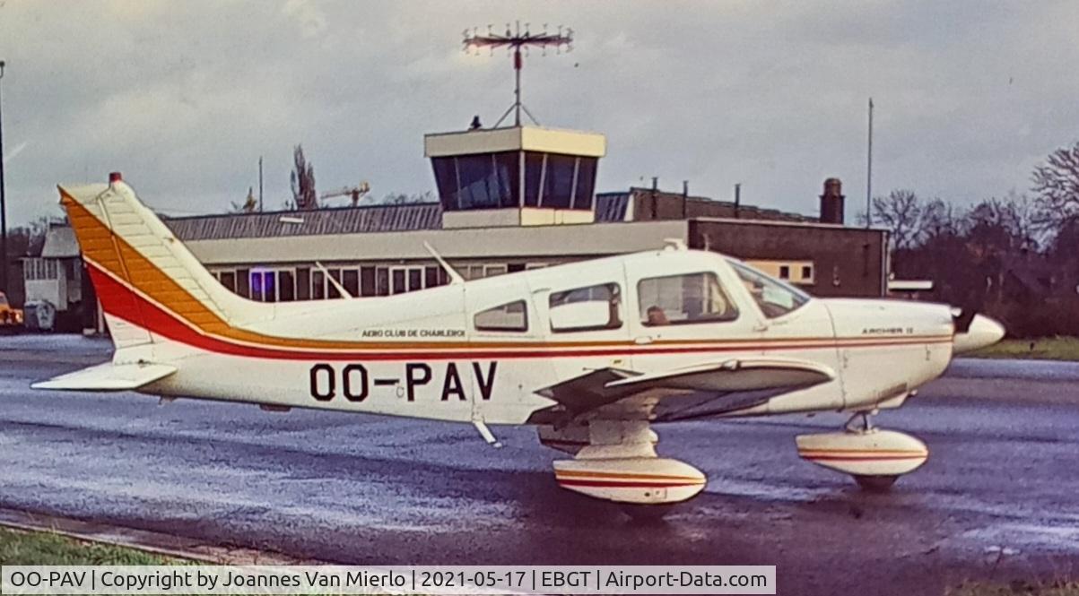 OO-PAV, 1977 Piper PA-28-181 Cherokee Archer II C/N 28-7890181, scan from slide