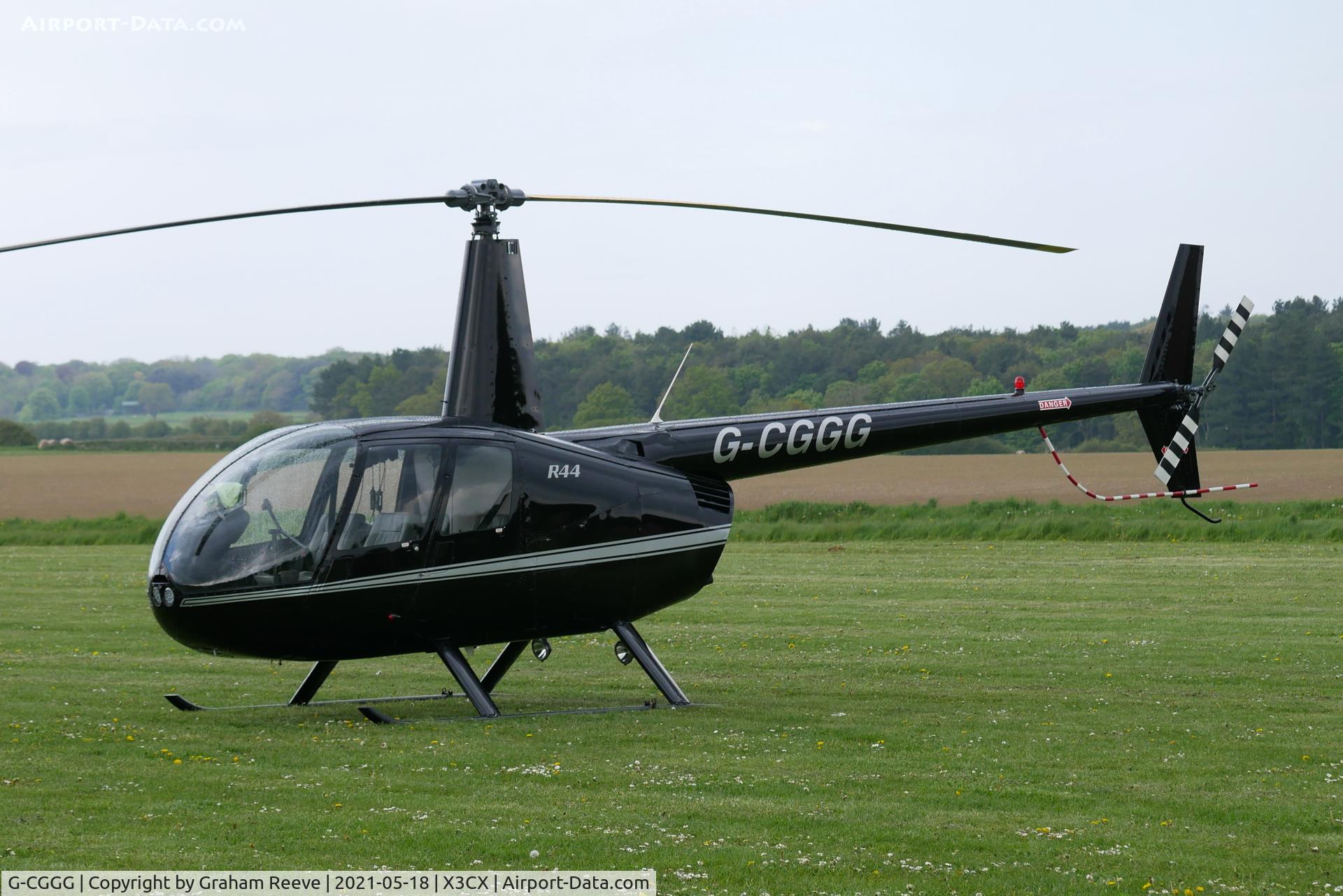 G-CGGG, 1999 Robinson R44 Astro C/N 0626, Parked at Northrepps.