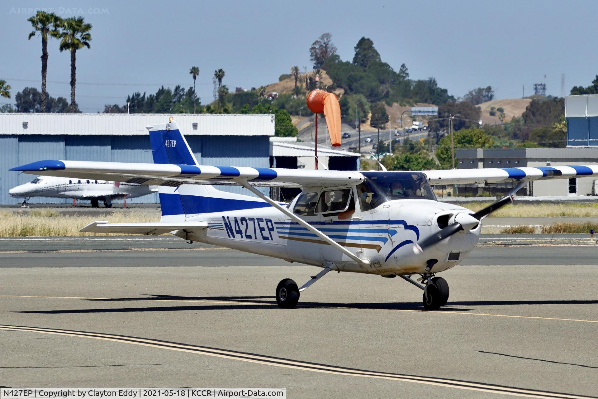 N427EP, 1998 Cessna 172R C/N 17280606, Buchanan Field Concord California 2021.