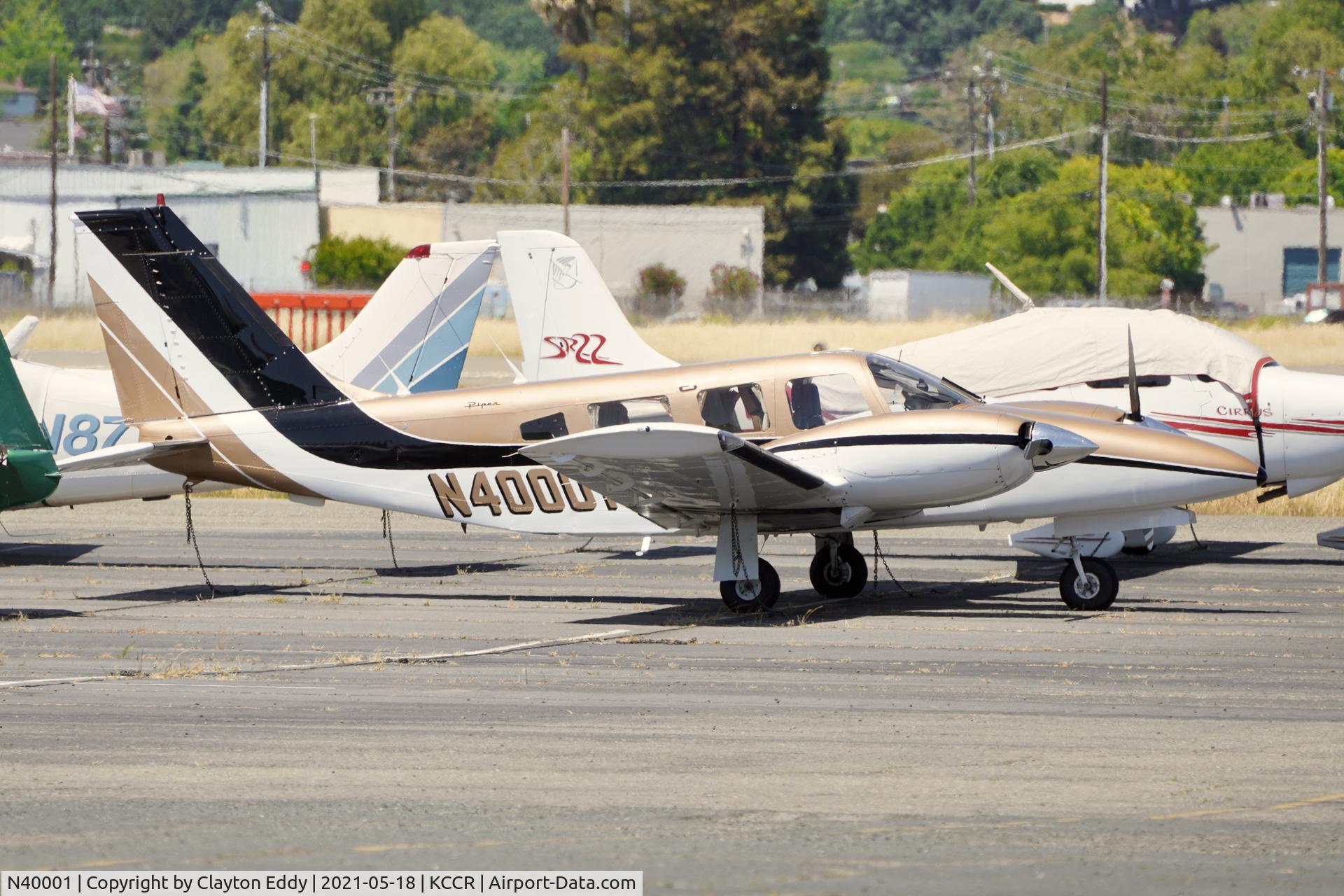 N40001, 1977 Piper PA-34-200T C/N 34-7770356, Buchanan Field Concord Airport California 2021.