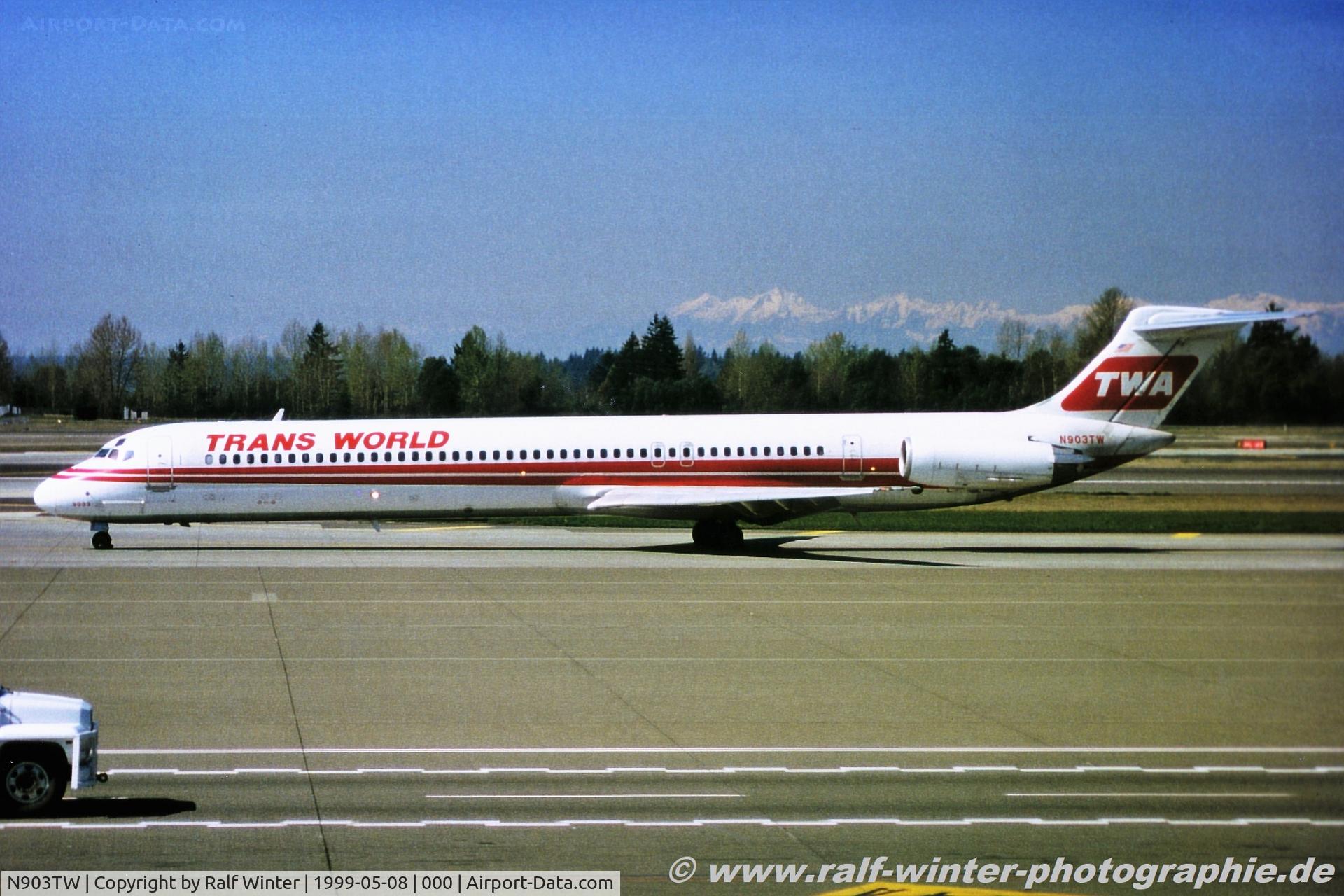 N903TW, 1983 McDonnell Douglas MD-82 (DC-9-82) C/N 49154, McDonnell Douglas MD-82 DC-9-82 - TW TWA TWA Trans World Airways - 49154 - N903TW - Alaska