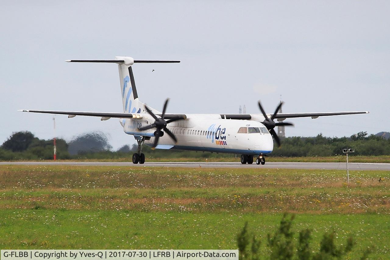 G-FLBB, 2009 De Havilland Canada DHC-8-402Q Dash 8 C/N 4255, De Havilland Canada DHC-8-402Q Dash 8, Taxiing rwy 25L, Brest-Bretagne airport (LFRB-BES)