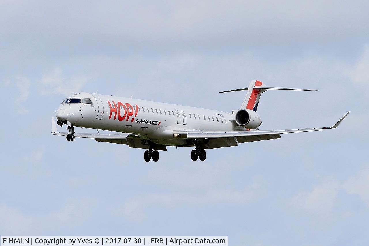 F-HMLN, 2012 Bombardier CRJ-1000EL NG (CL-600-2E25) C/N 19024, Bombardier CRJ-1000EL NG, Short approach rwy 25L, Brest-Bretagne Airport (LFRB-BES)
