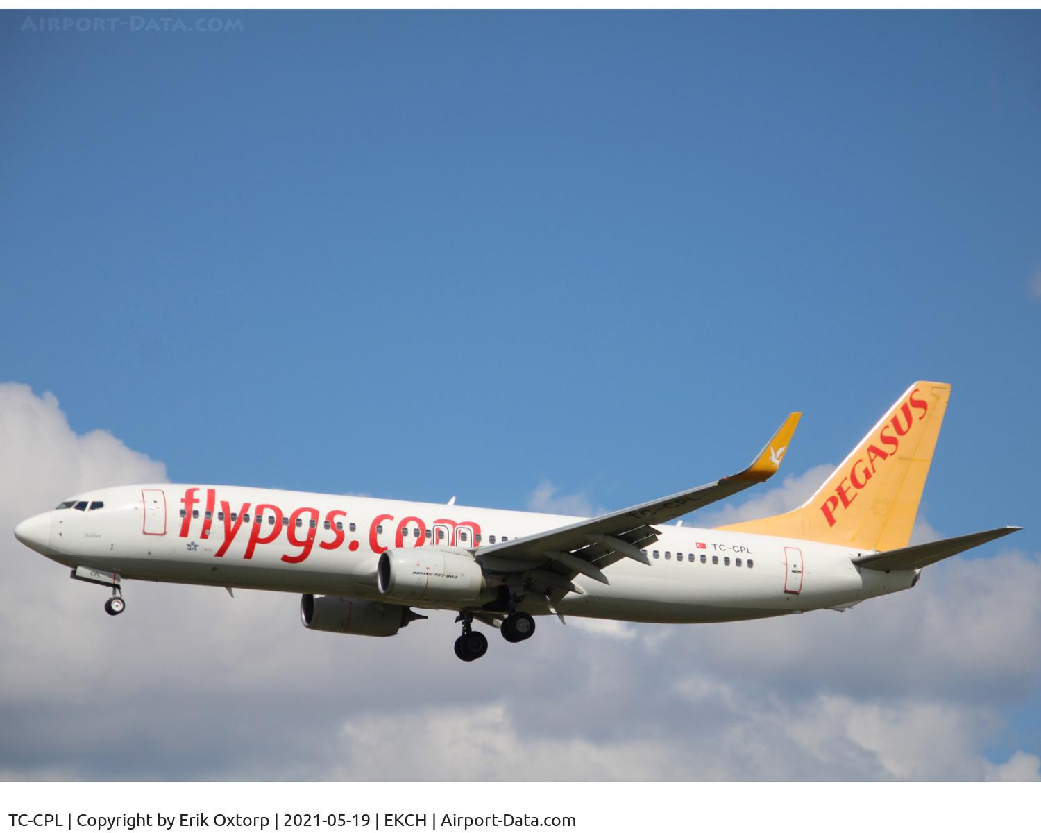 TC-CPL, 2014 Boeing 737-82R C/N 40010, TC-CPL landing rw 22L