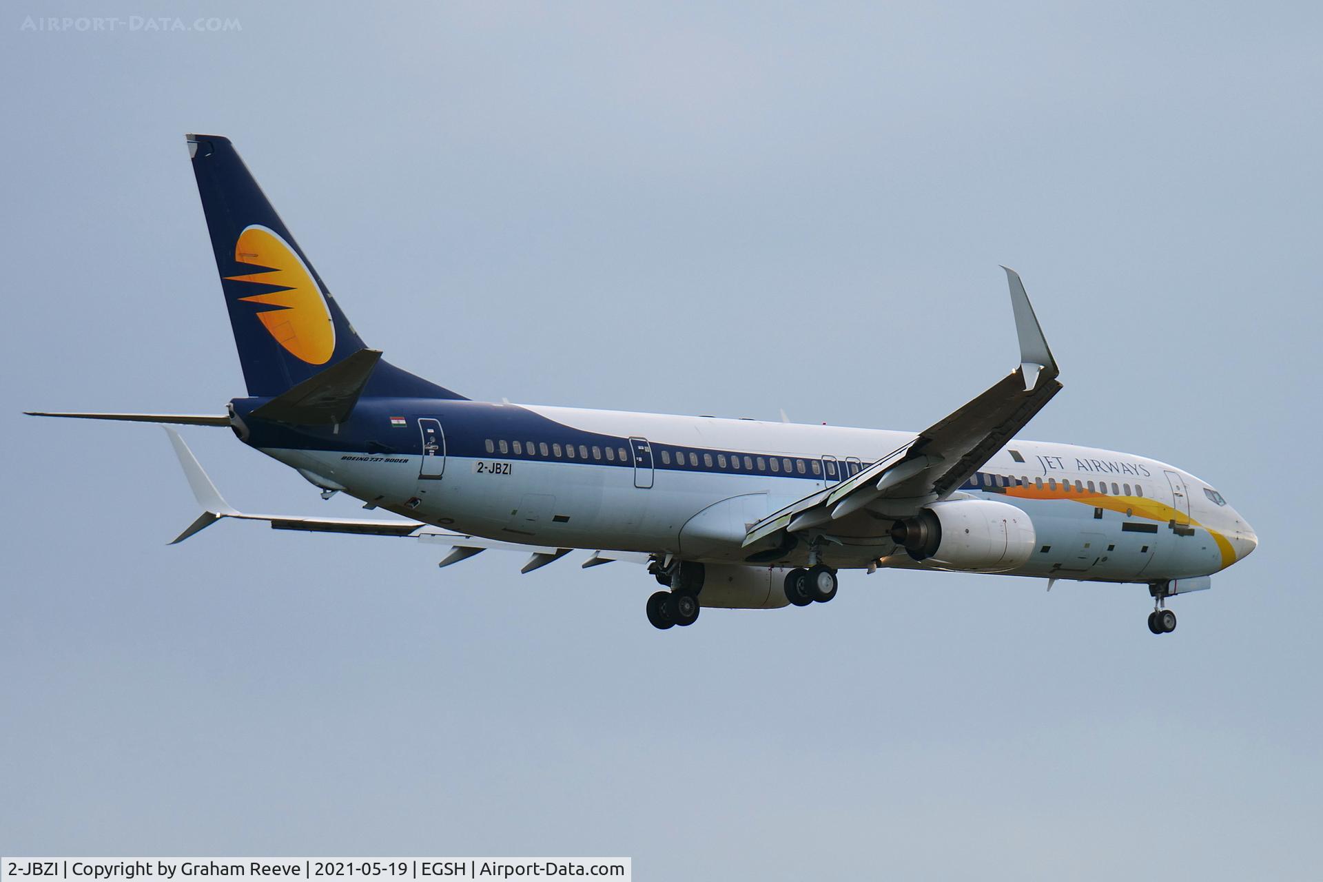 2-JBZI, 2008 Boeing 737-96NER C/N 36539, Landing at Norwich.