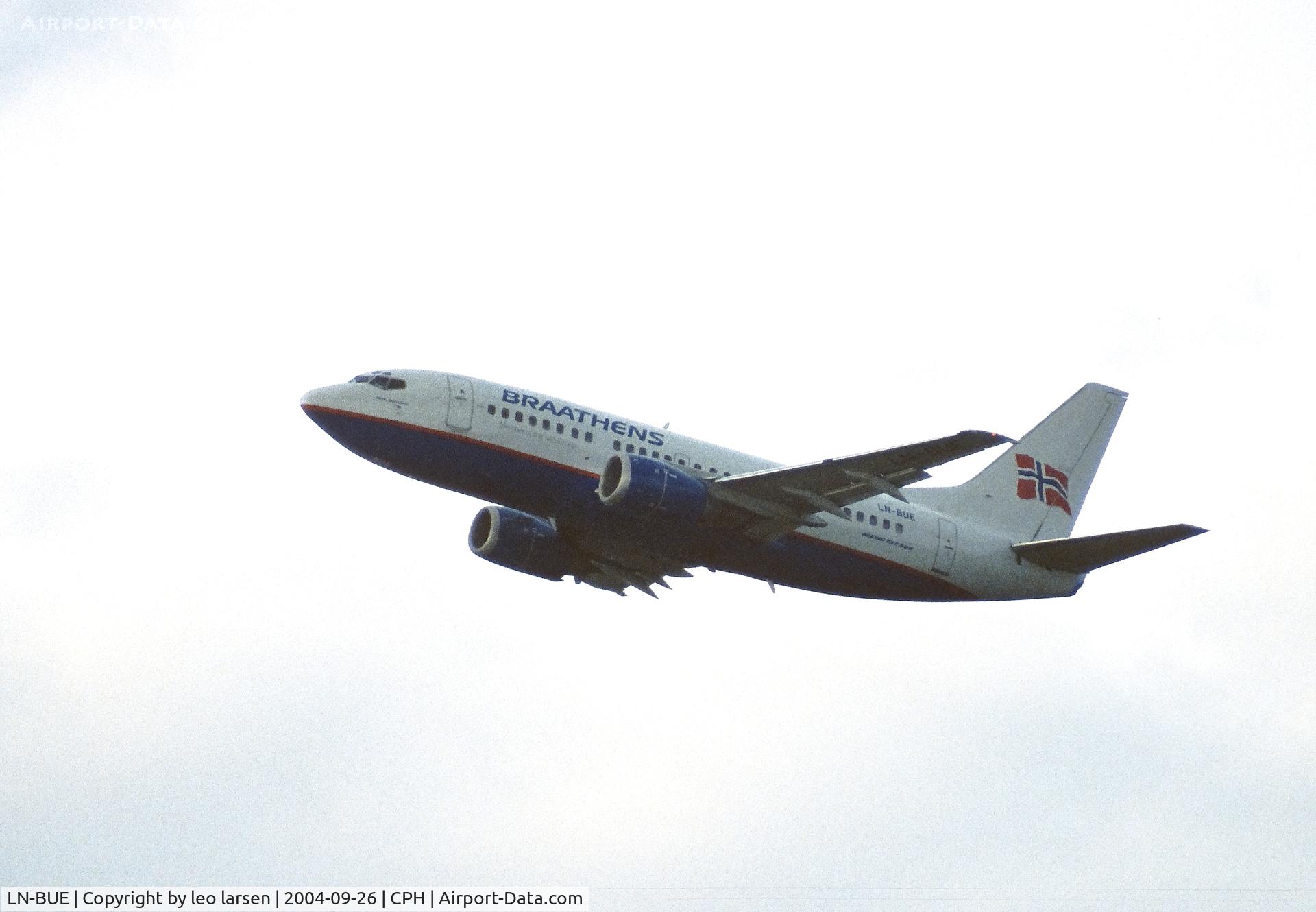 LN-BUE, 1996 Boeing 737-505 C/N 27627, Copenhagen 26.9.2004