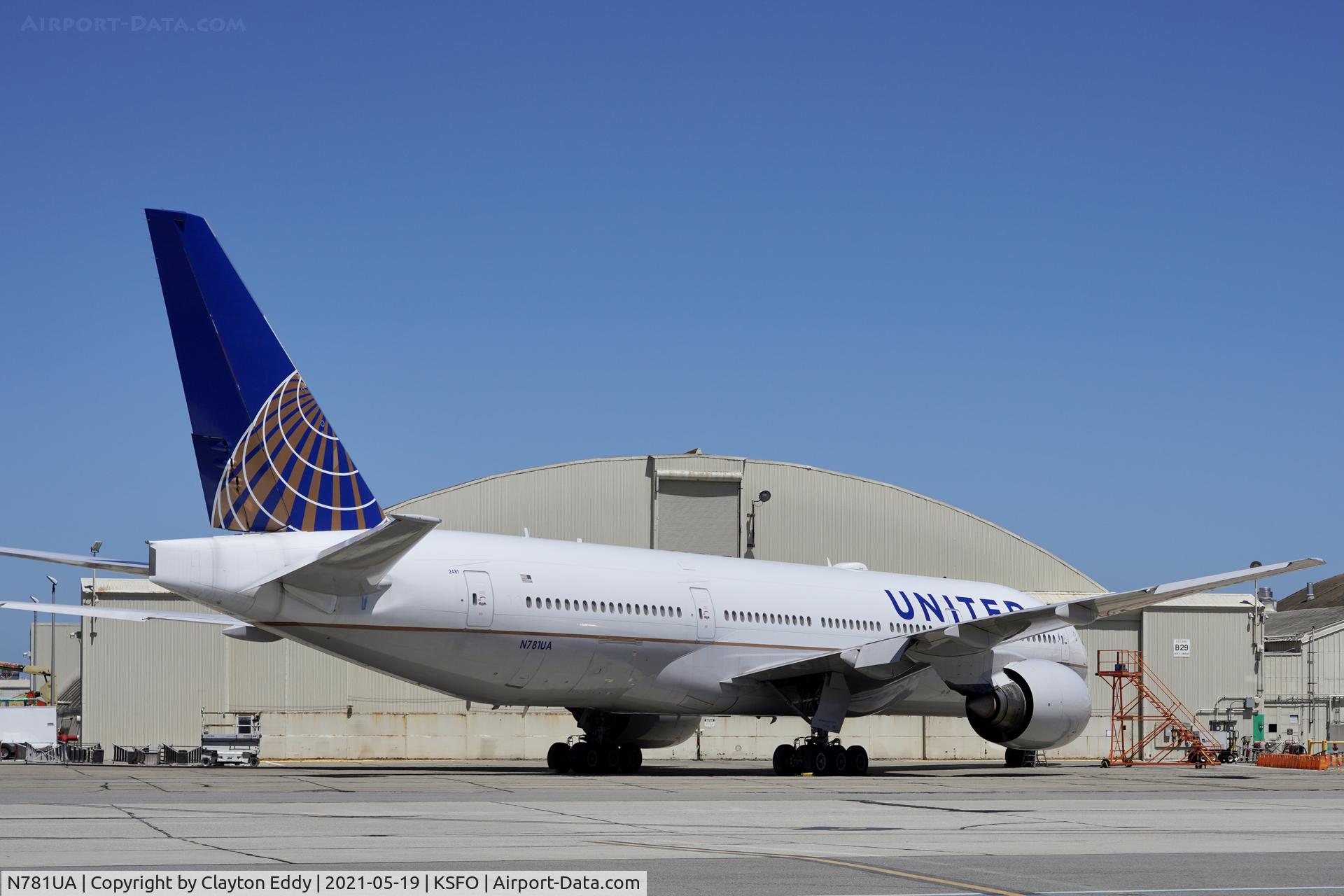 N781UA, 1996 Boeing 777-222 C/N 26945, SFO 2021.