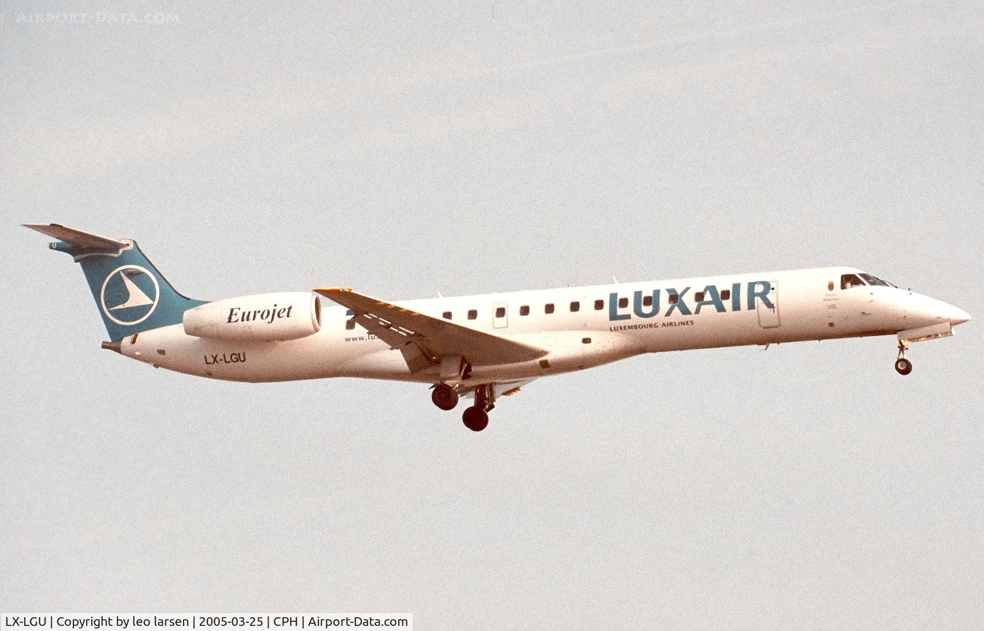 LX-LGU, 1998 Embraer EMB-145EP (ERJ-145EP) C/N 145084, Copenhagen 25.3.2005