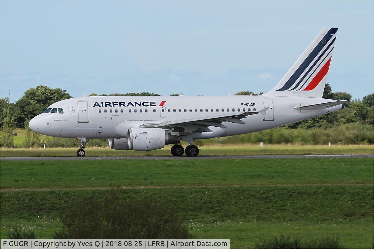 F-GUGR, 2007 Airbus A318-111 C/N 3009, Airbus A318-111, Take off run rwy 25L, Brest-Bretagne airport (LFRB-BES)